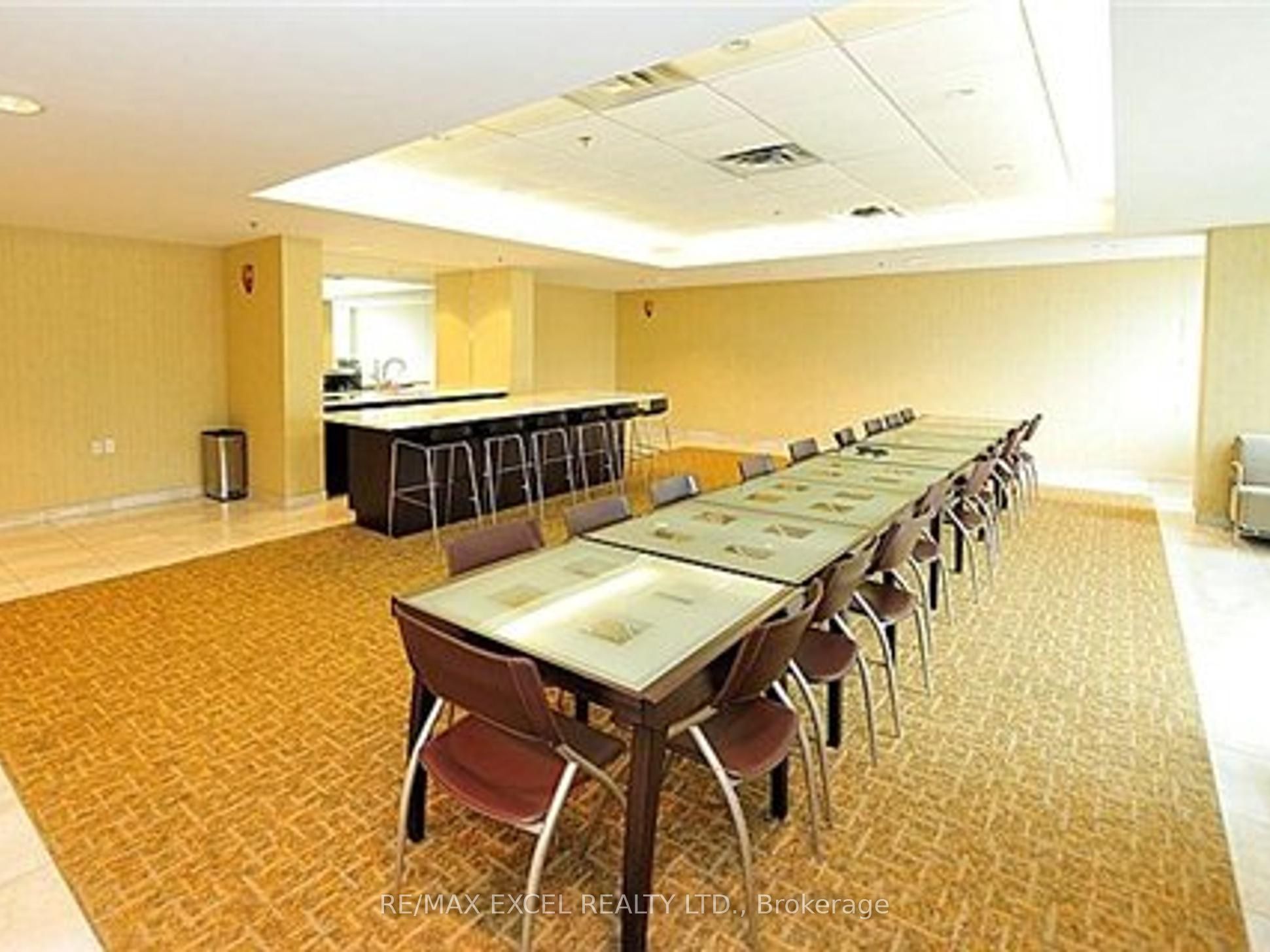 920 Sheppard Avenue W 711 Property Photo 33