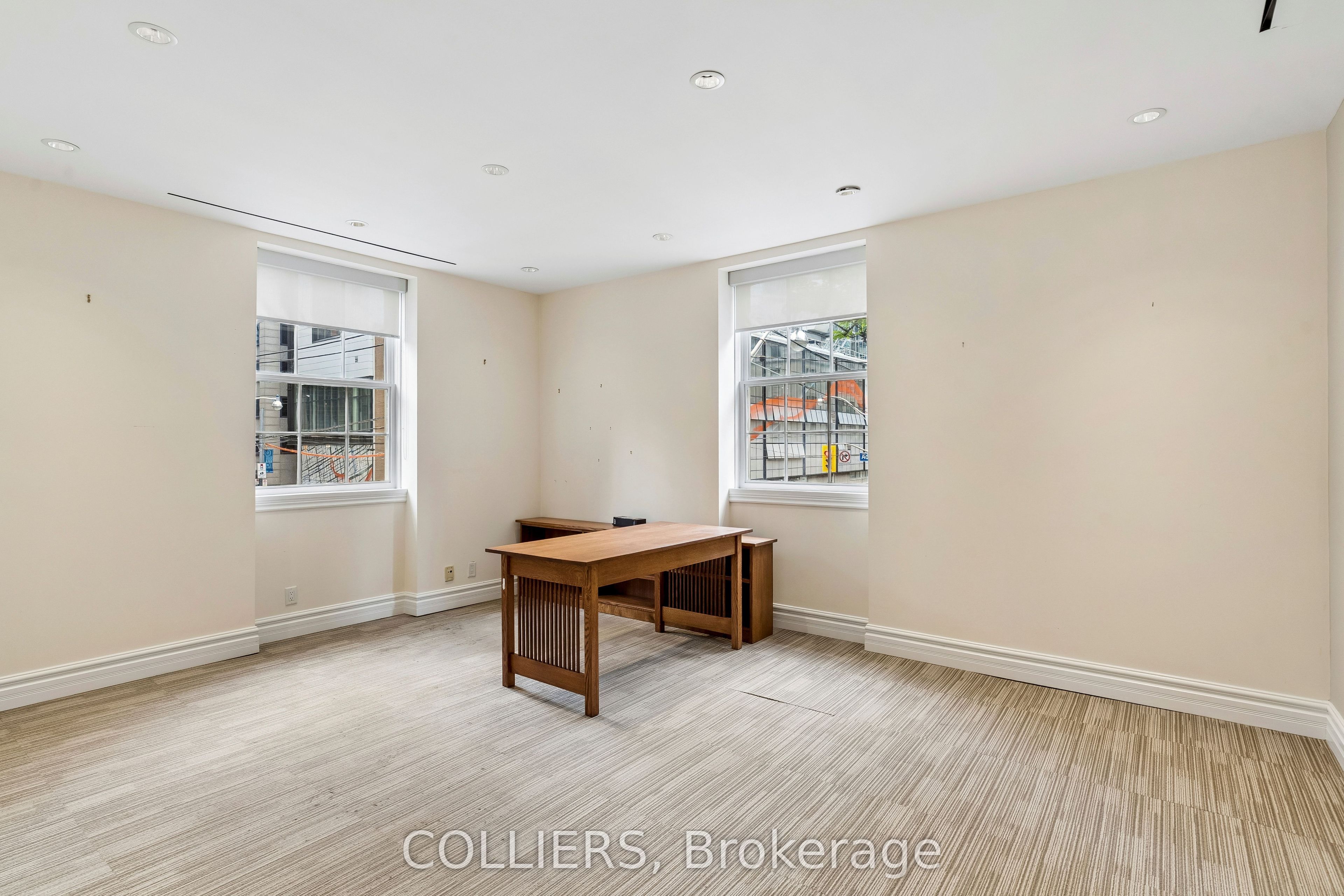 116 Simcoe Street 100 Property Photo 11