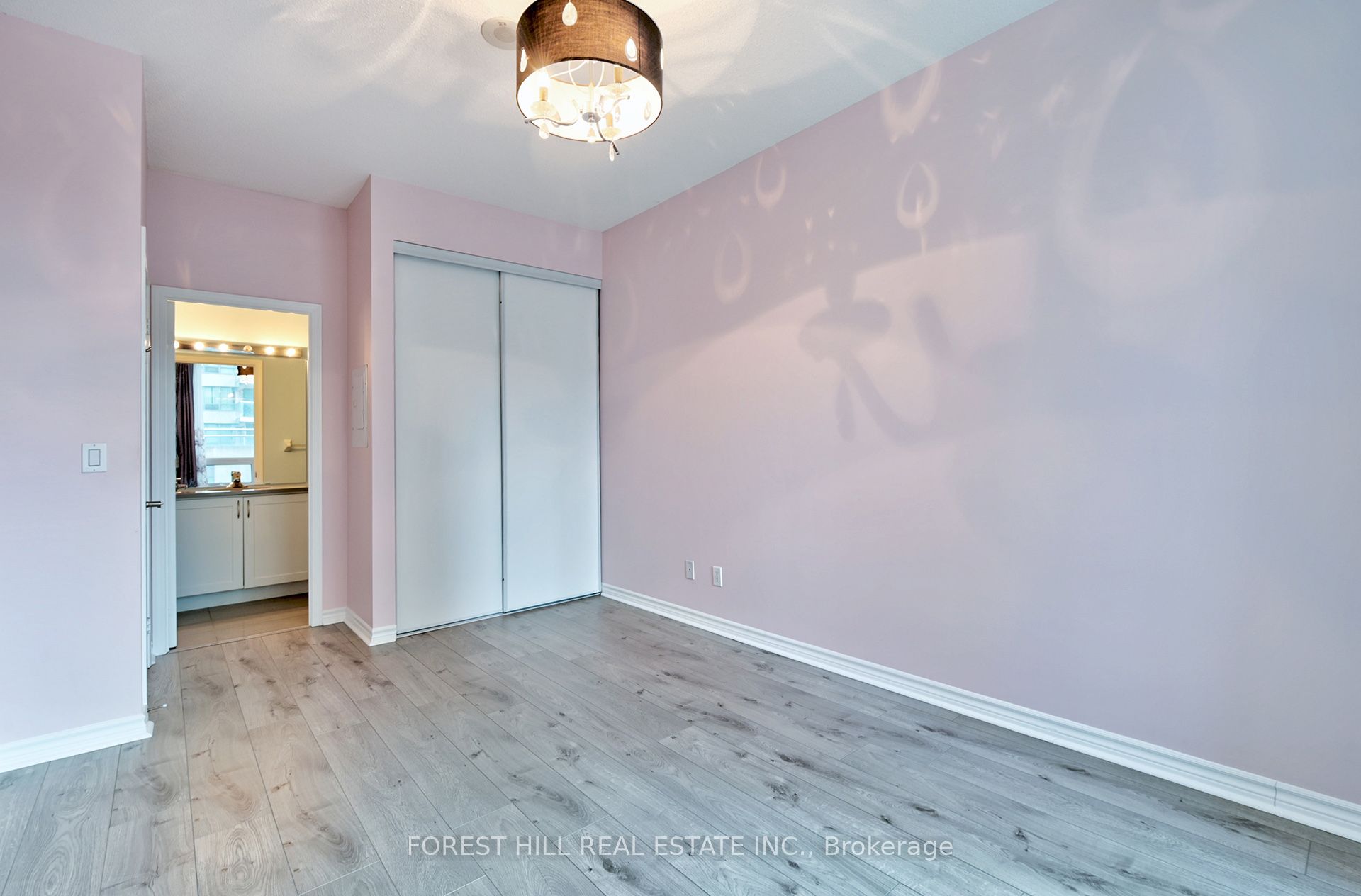 19 Grand Trunk Crescent 306 Property Photo 19