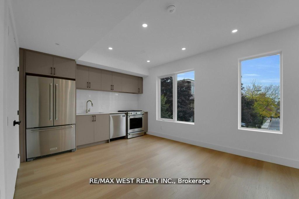 661 Winona Drive Property Photo 4