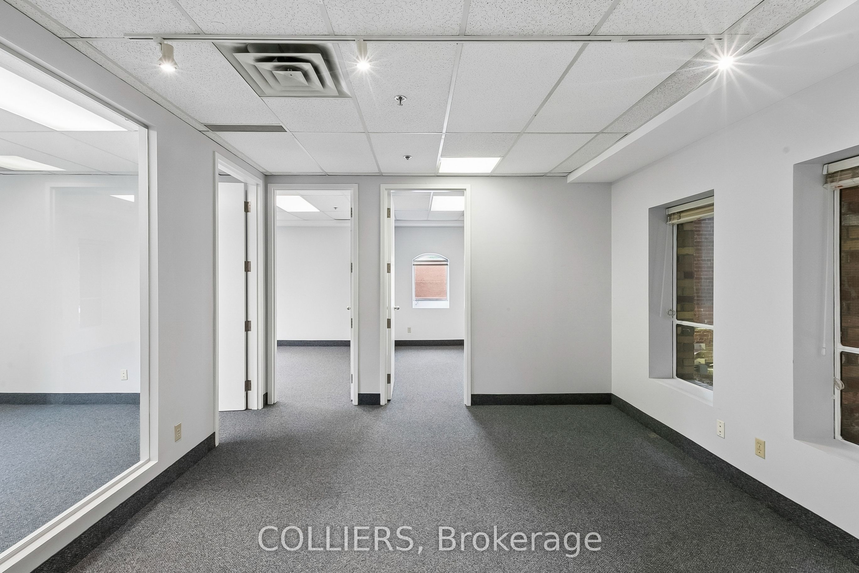 468 Queen Street E 200 Property Photo 11