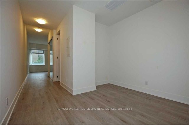 111 St Clair Avenue W 328 Property Photo 15
