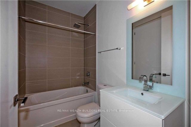 111 St Clair Avenue W 328 Property Photo 16