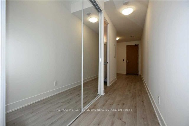 111 St Clair Avenue W 328 Property Photo 19