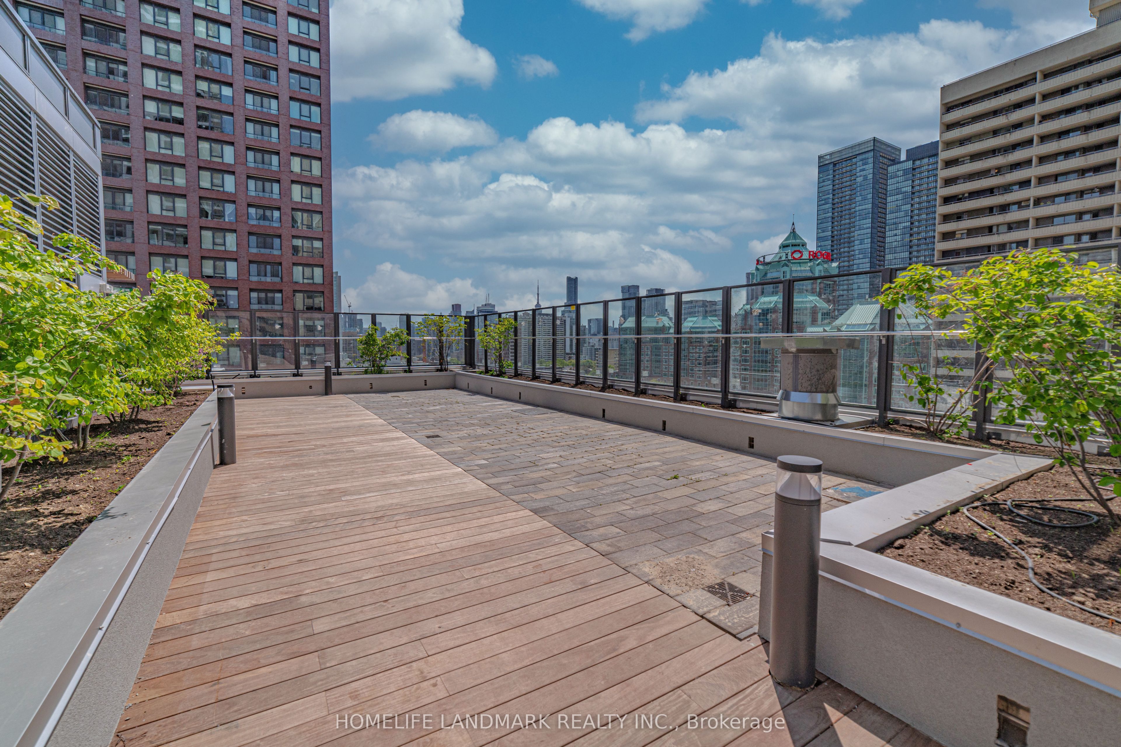 395 Bloor Street E 5001 Property Photo 6
