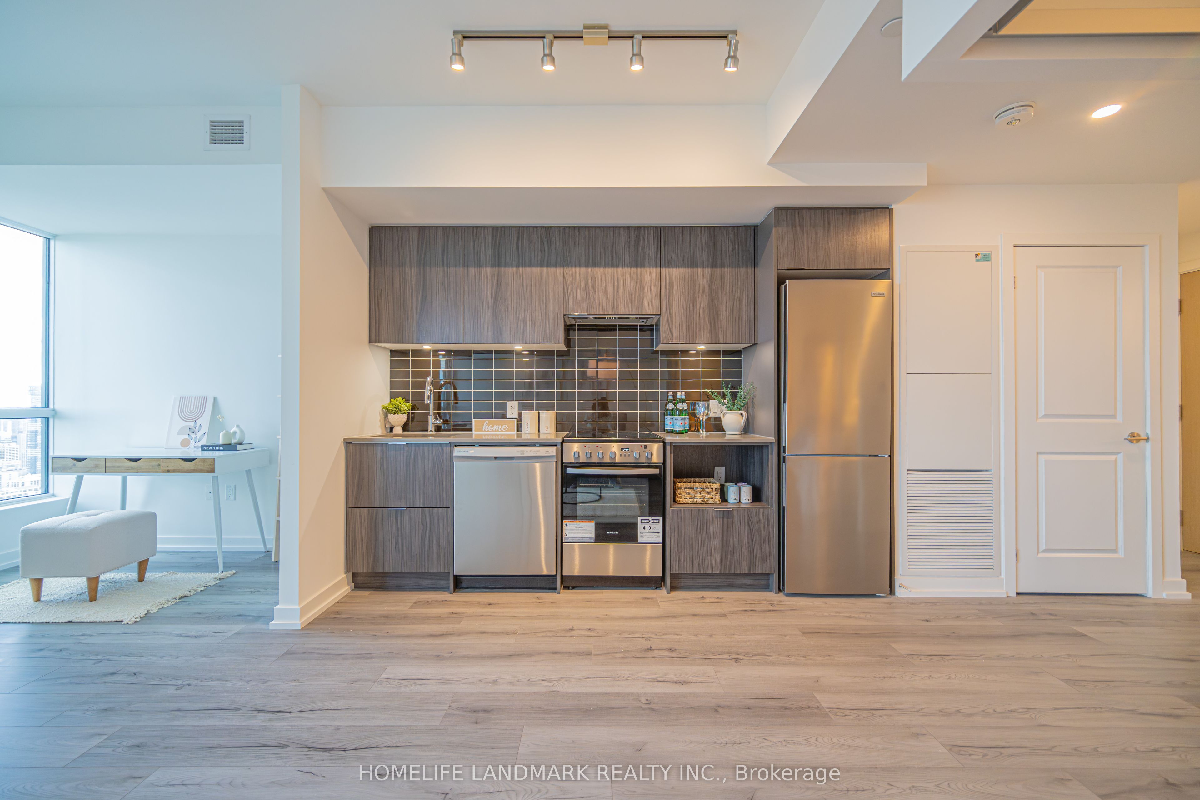 395 Bloor Street E 5001 Property Photo 12