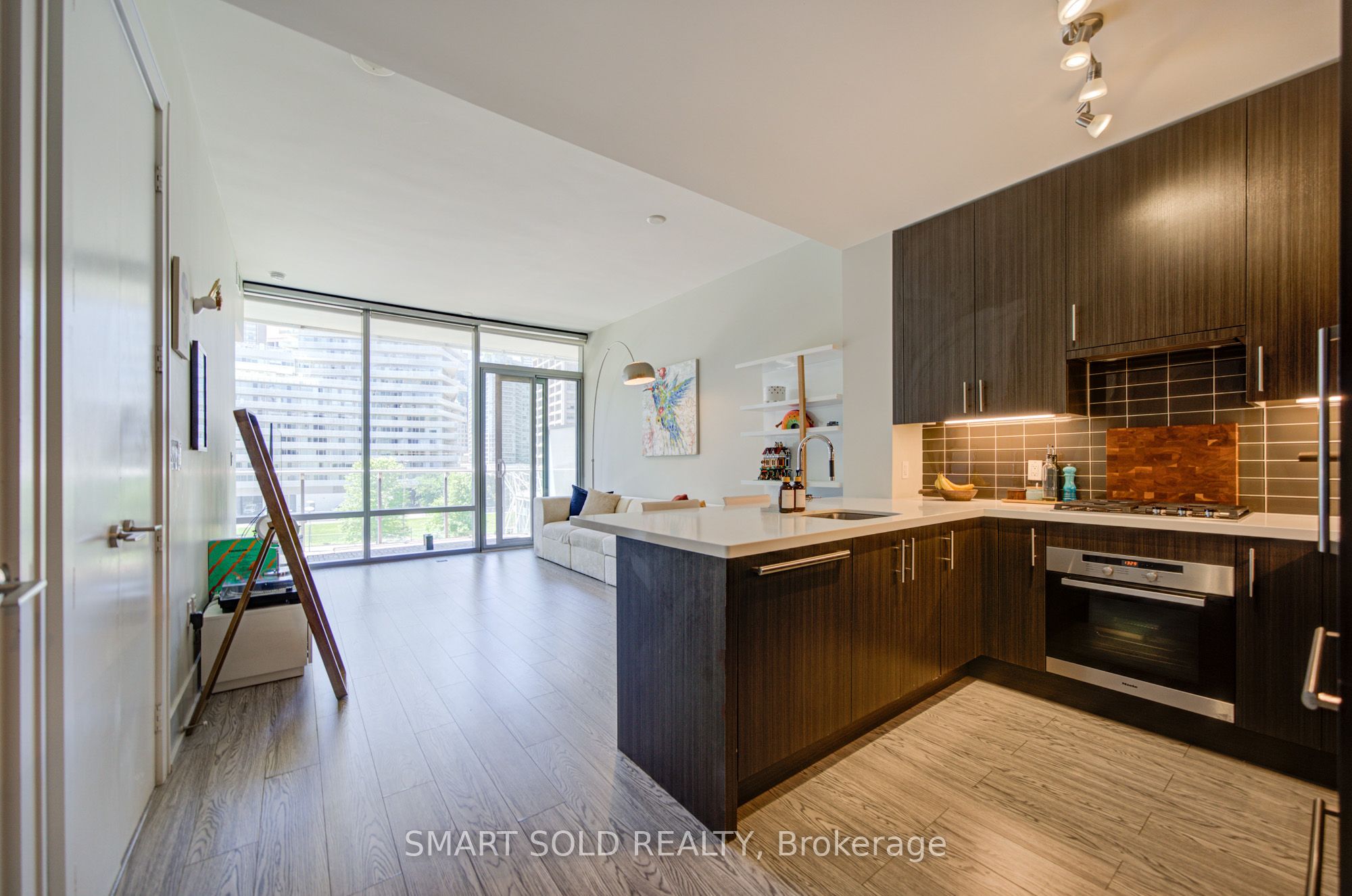 39 Queens Quay E 436 Property Photo 3