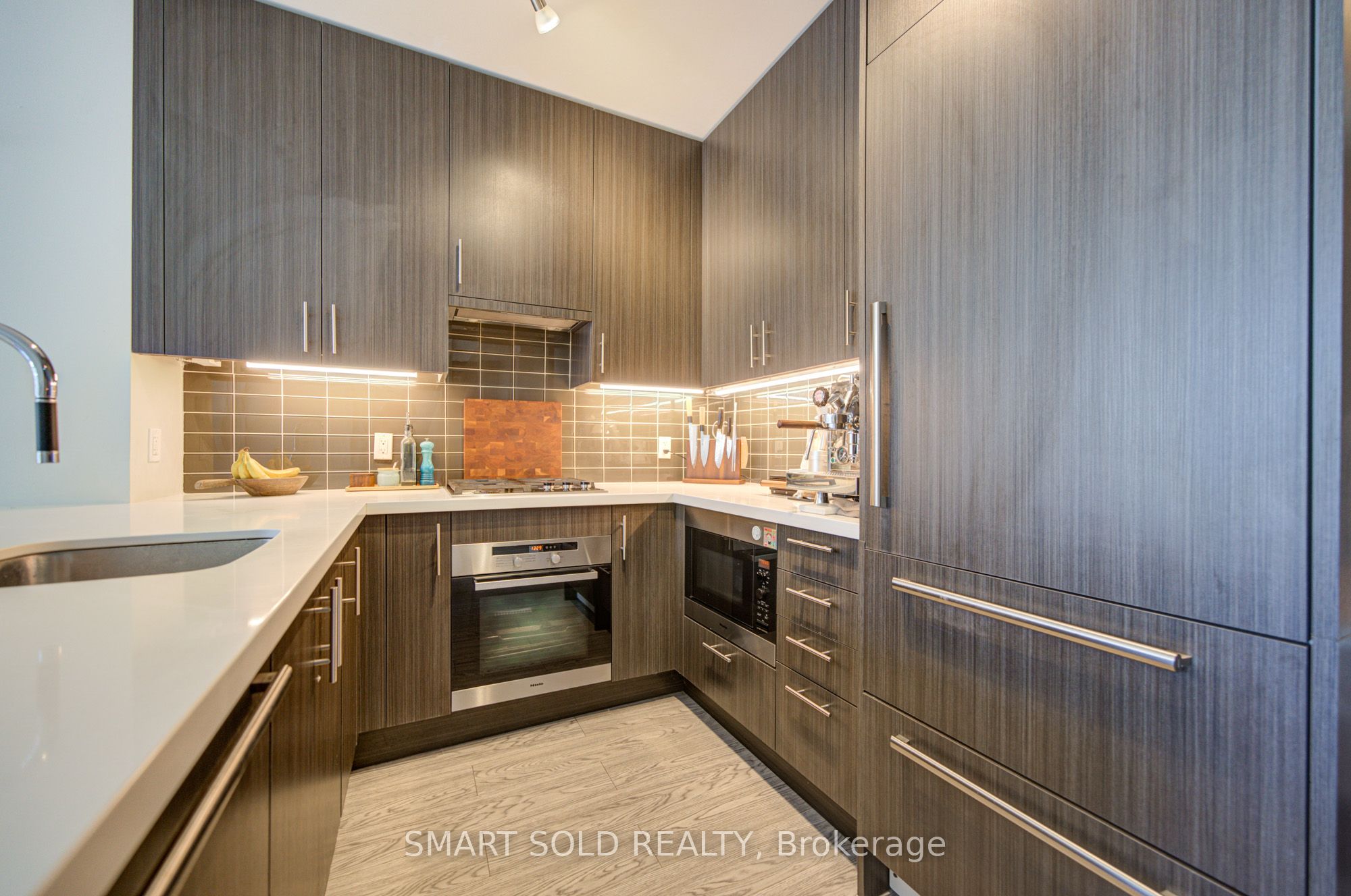 39 Queens Quay E 436 Property Photo 7