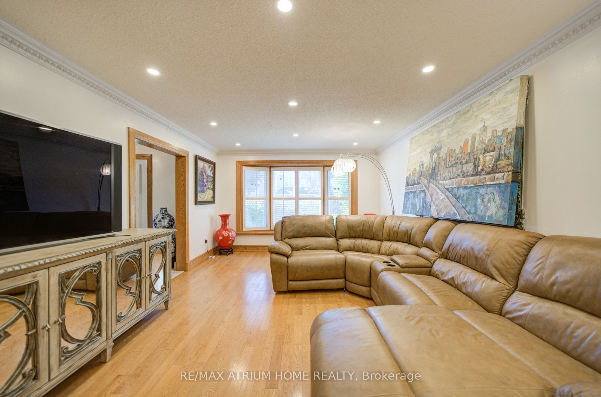 8 Patrick Boulevard Property Photo 10