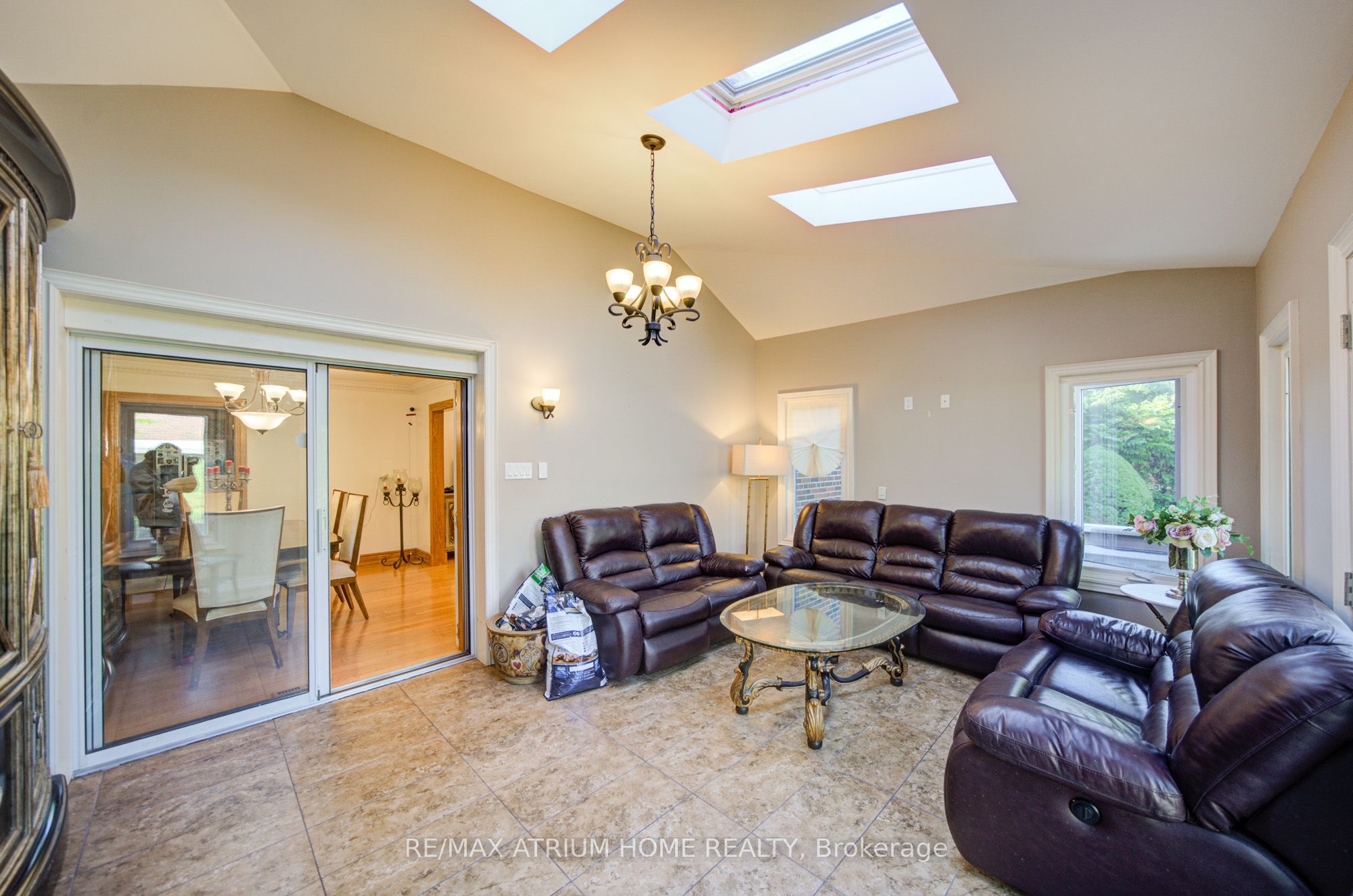 8 Patrick Boulevard Property Photo 14