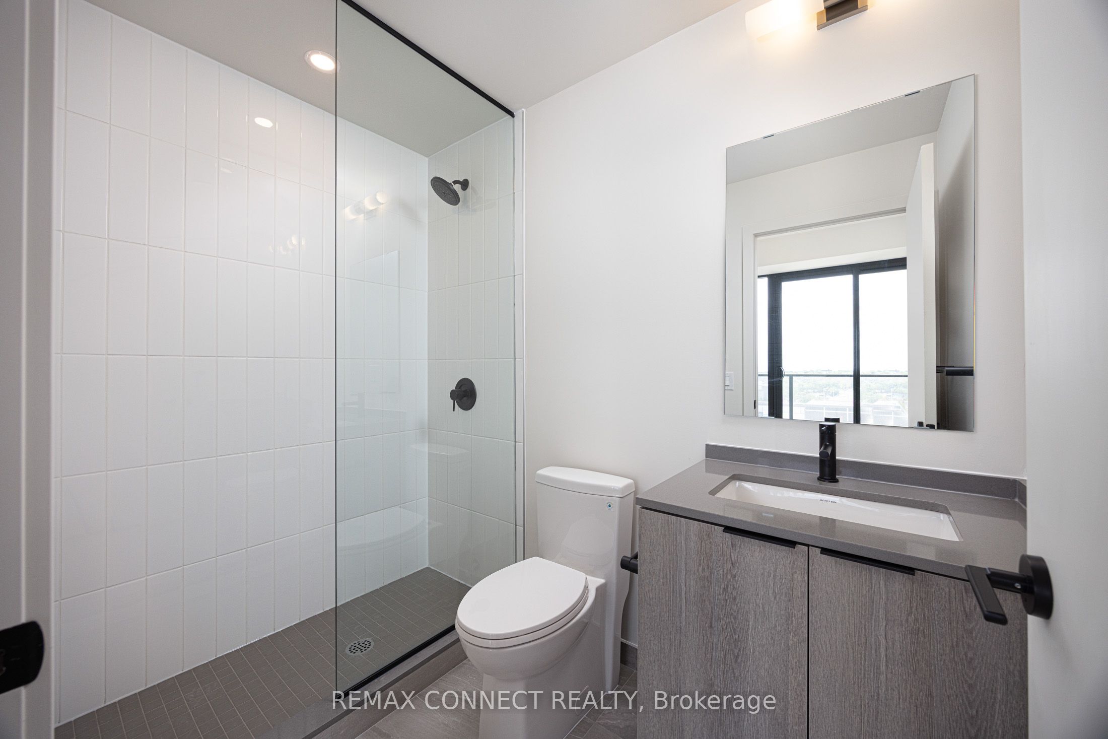 181 Sterling Road 1002 Property Photo 10