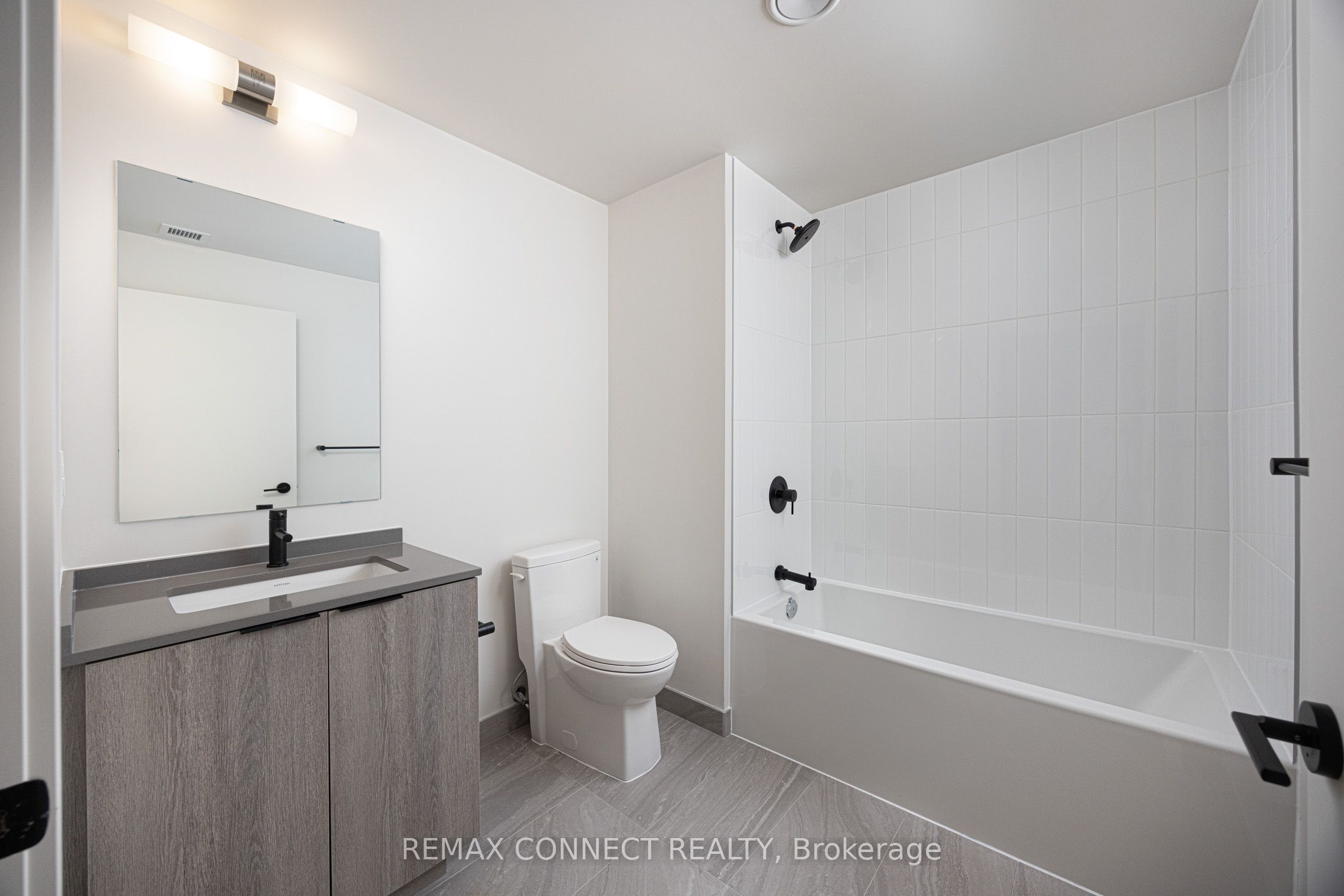 181 Sterling Road 1002 Property Photo 14