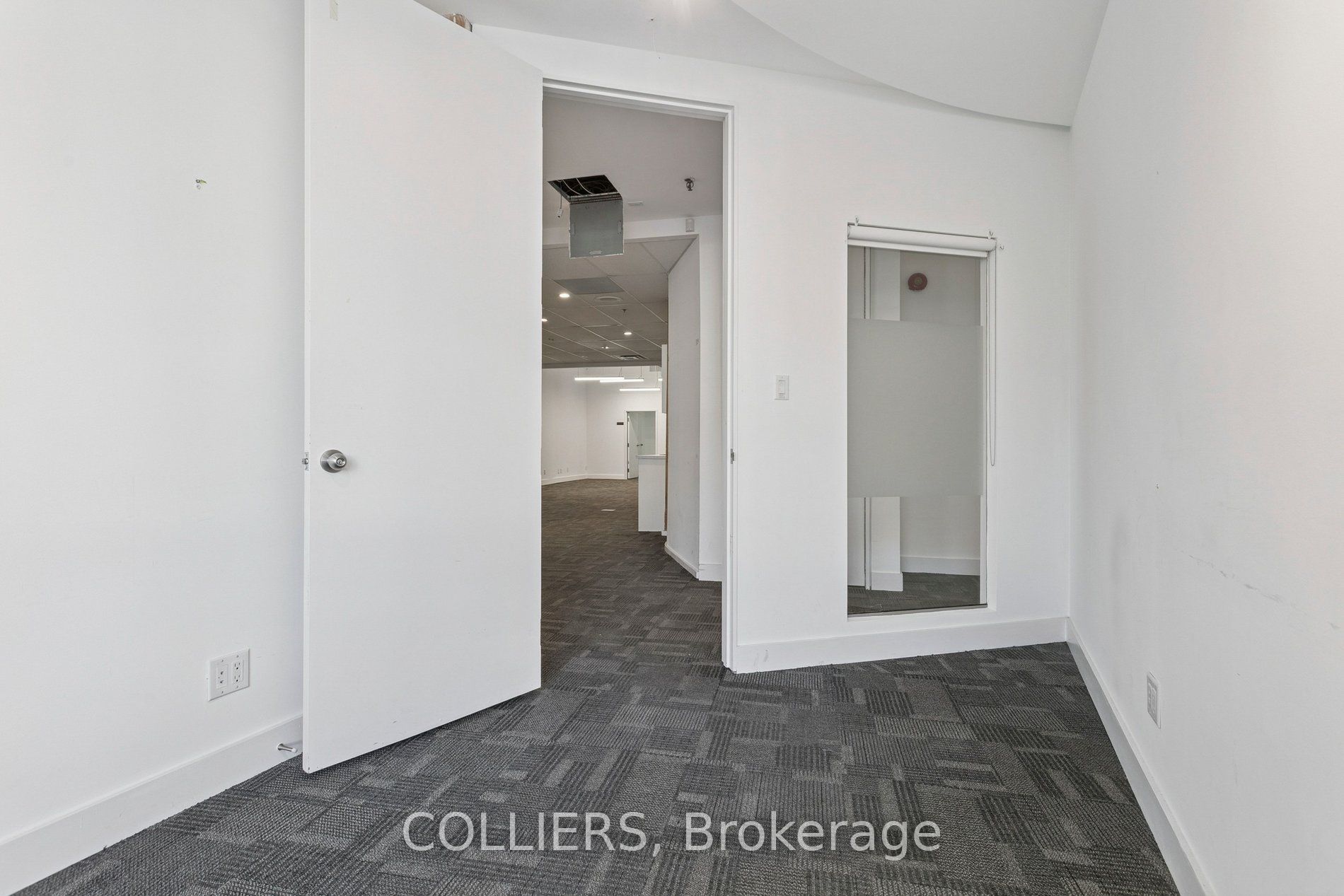 489 Queen Street E 101 Property Photo 7