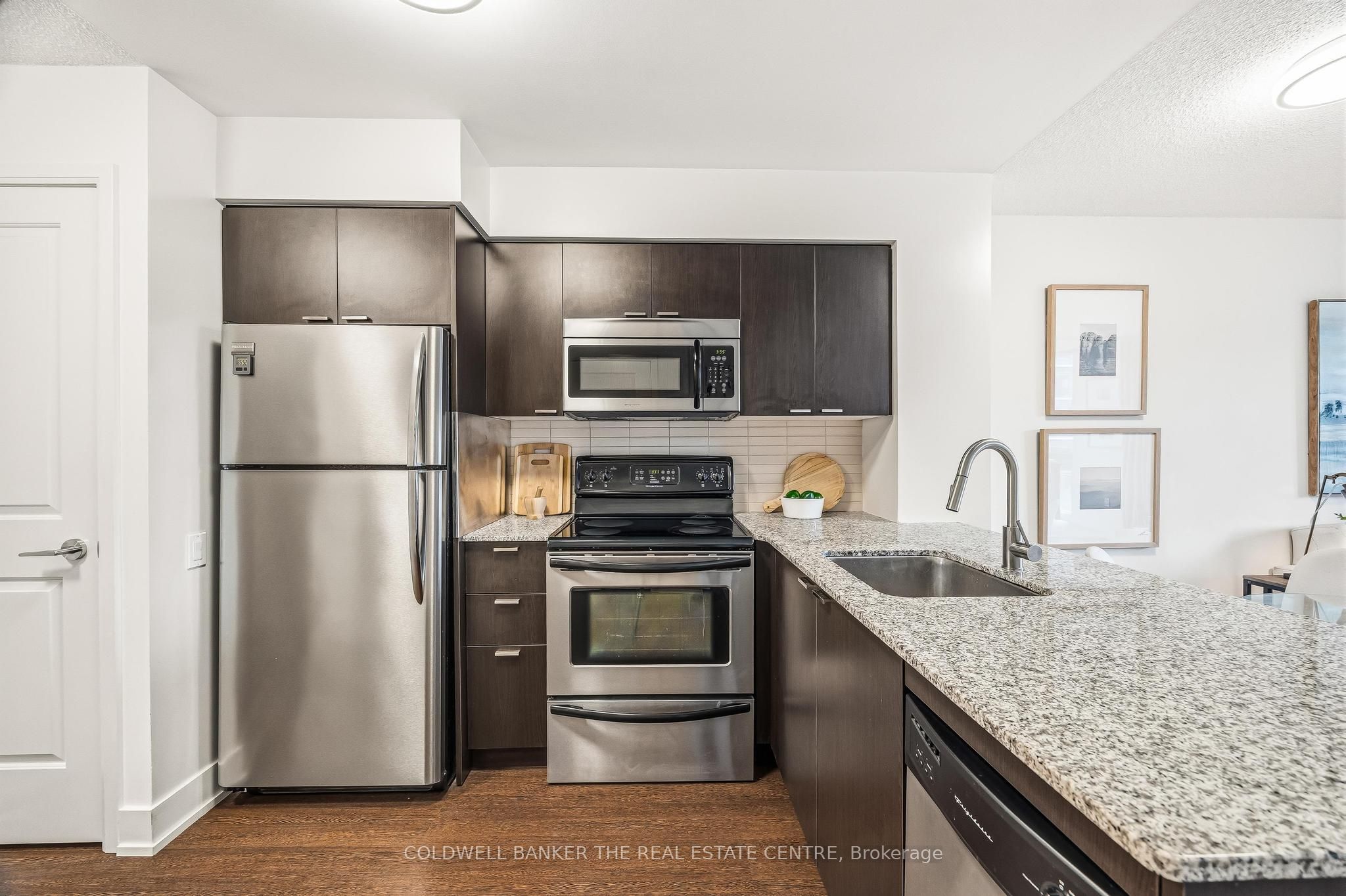 23 Sheppard Avenue E 912 Property Photo 11
