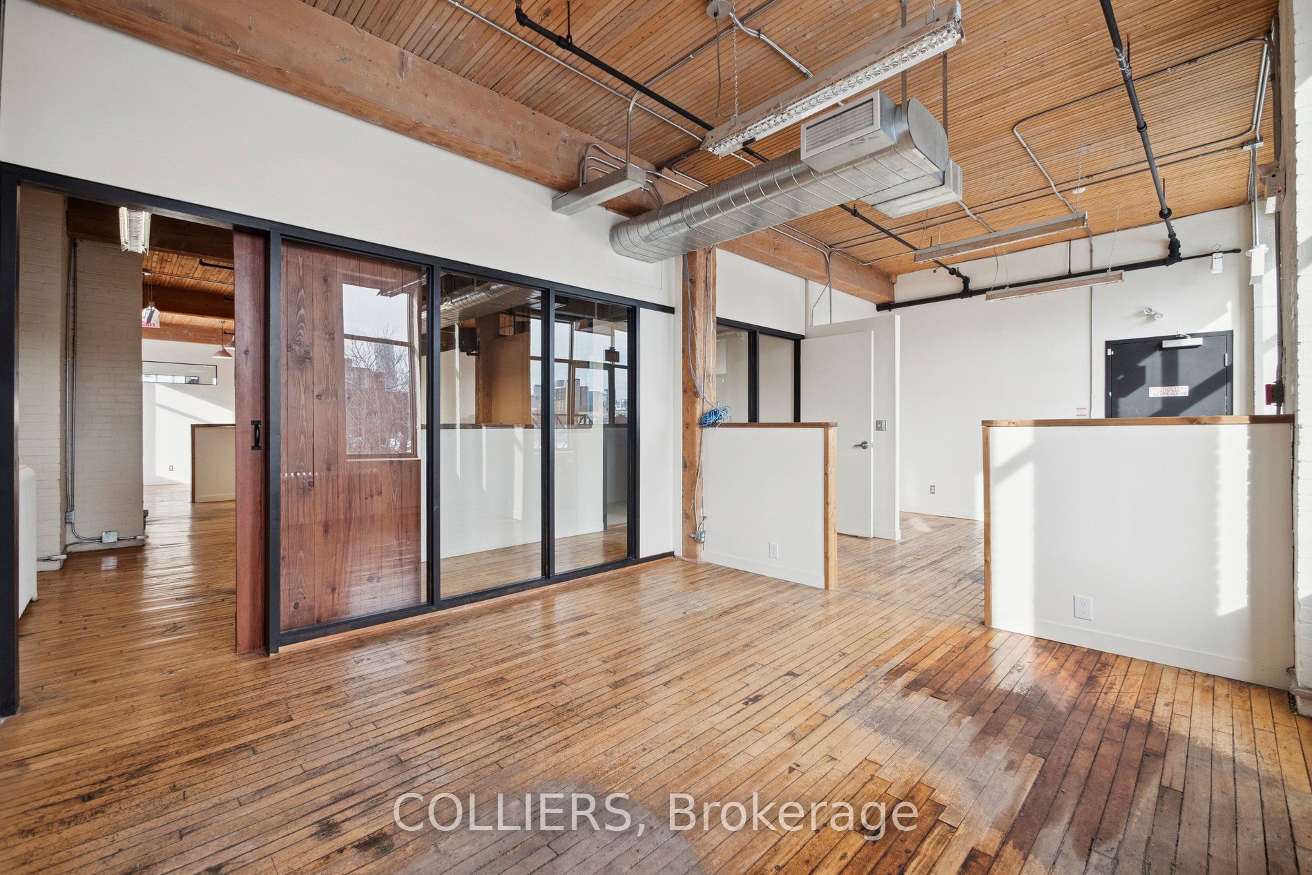 183 Bathurst Street 401 Property Photo 9