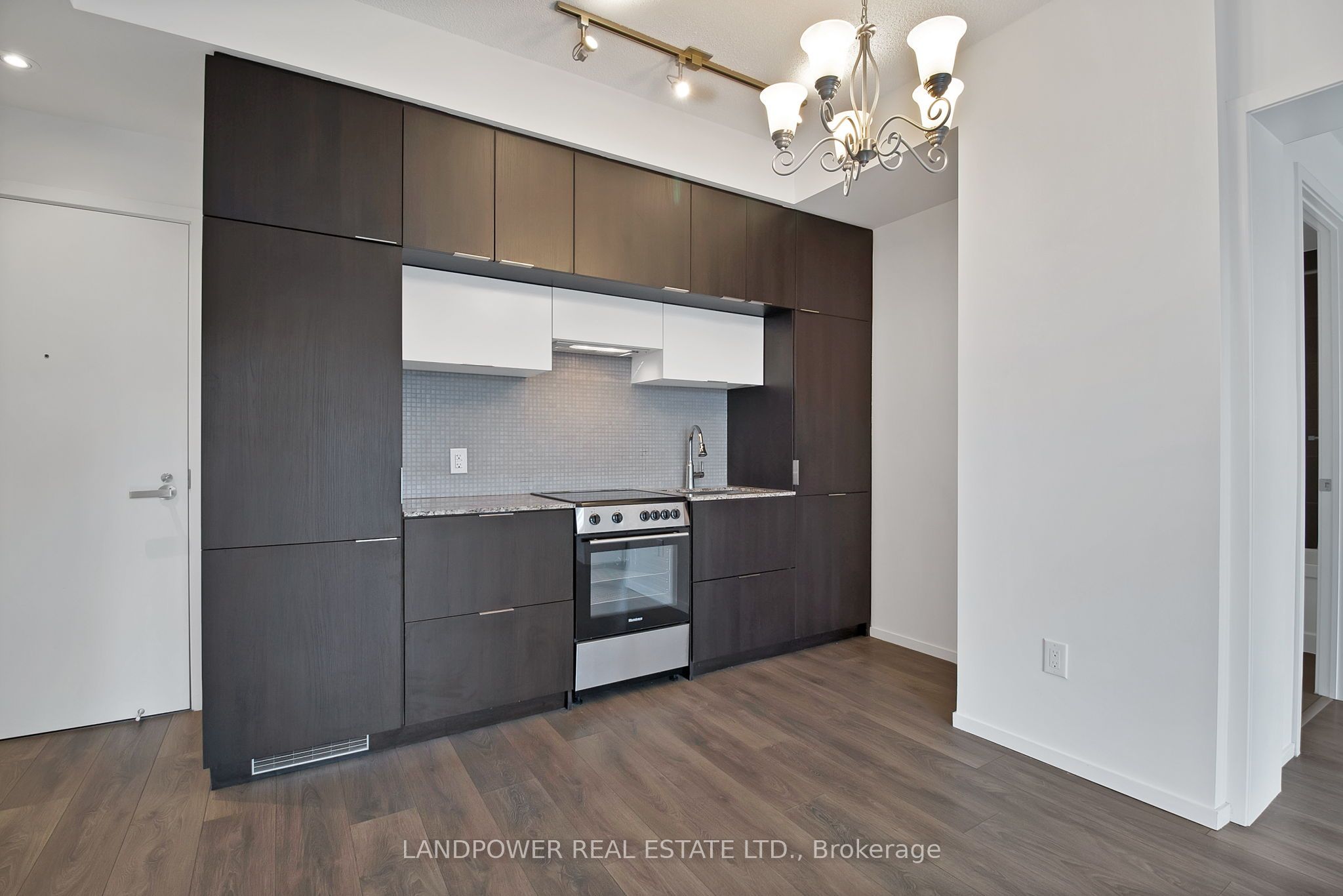 159 Dundas Street E 1107 Property Photo 4