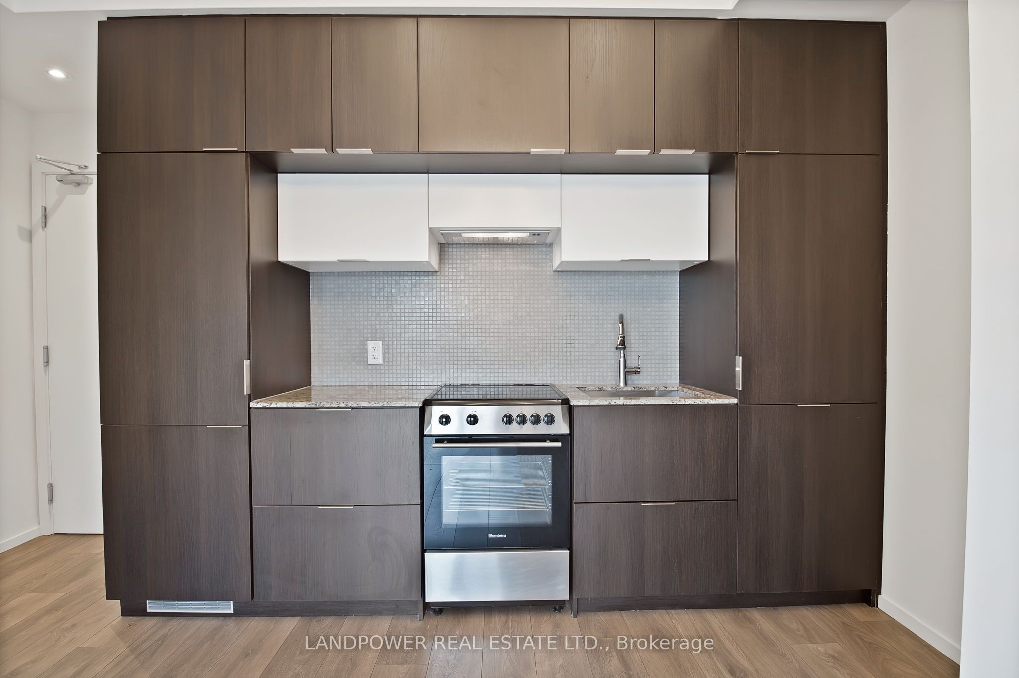 159 Dundas Street E 1107 Property Photo 5