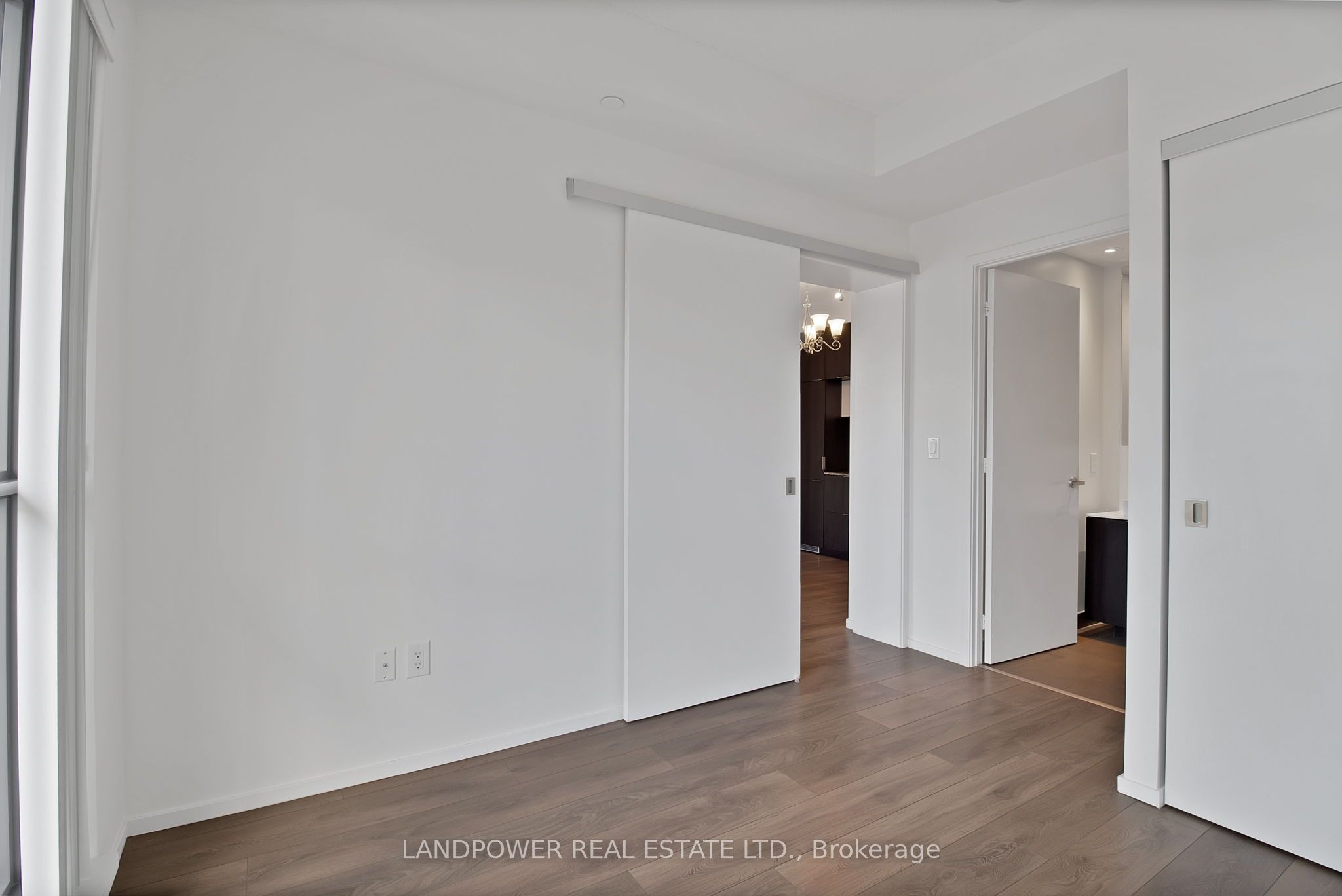 159 Dundas Street E 1107 Property Photo 7