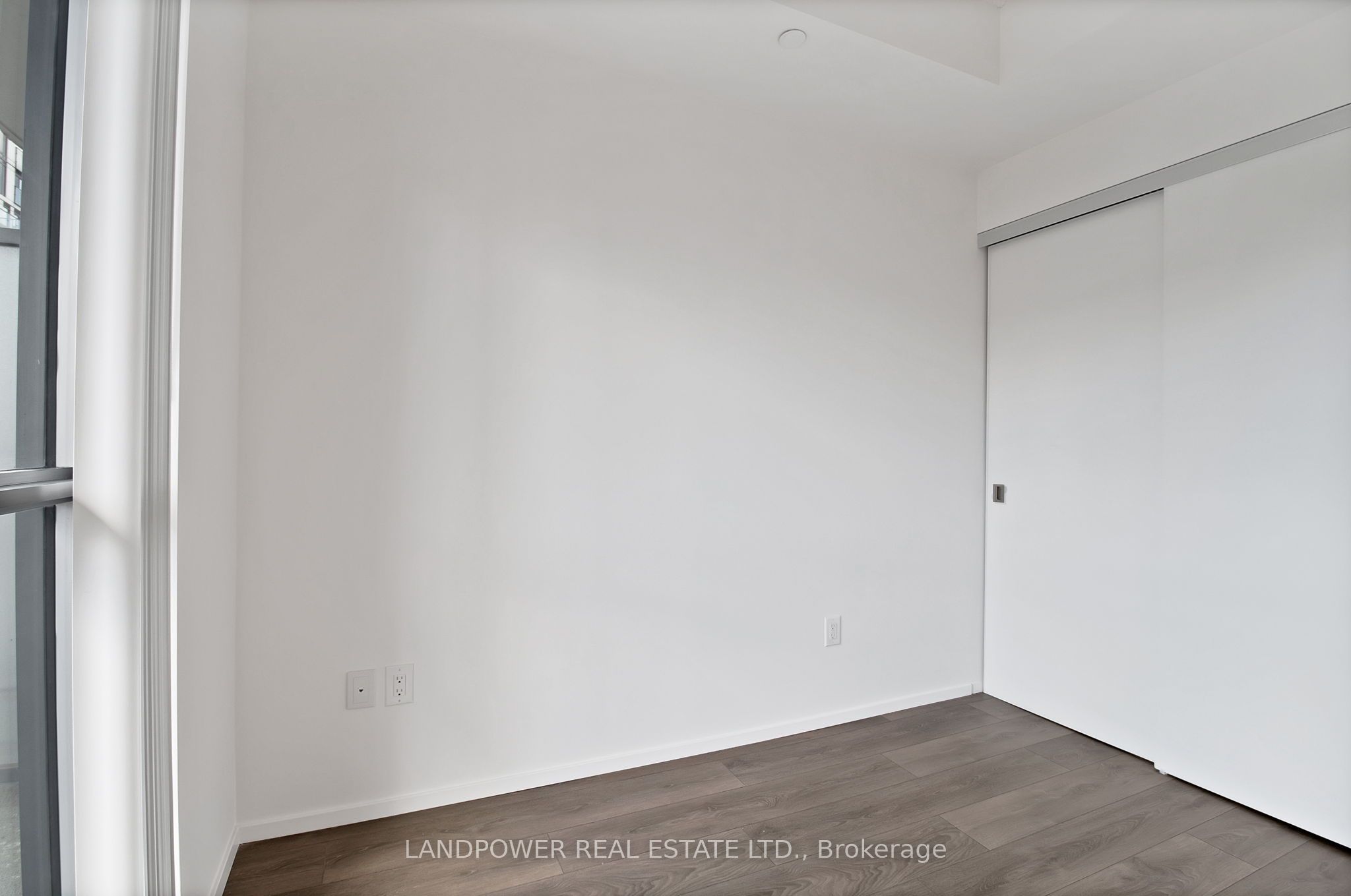 159 Dundas Street E 1107 Property Photo 13