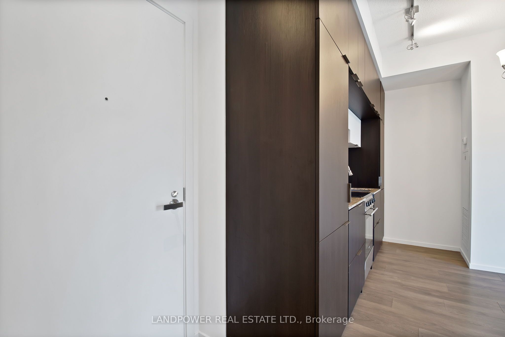159 Dundas Street E 1107 Property Photo 17