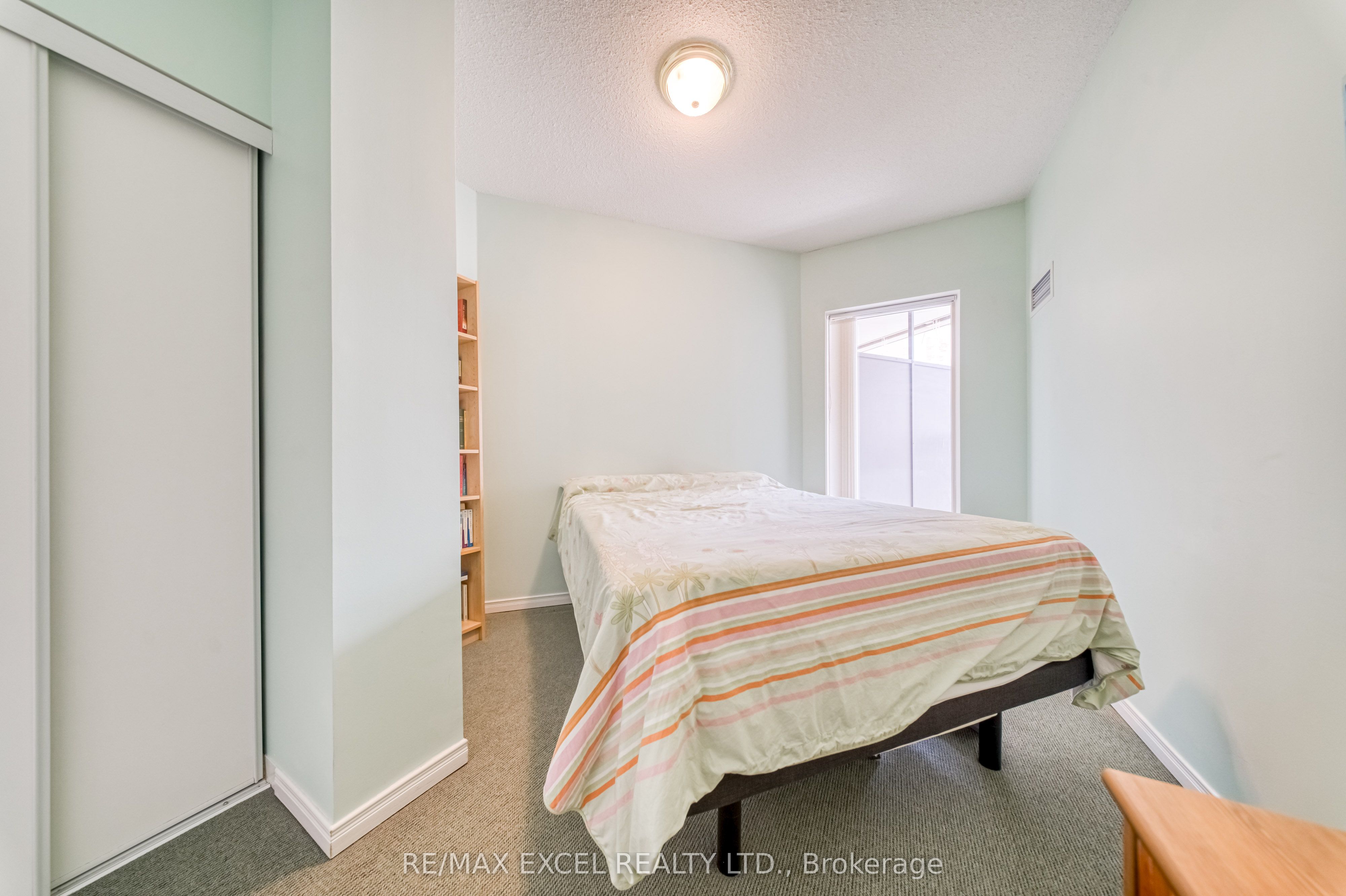 115 Richmond Street E 403 Property Photo 19