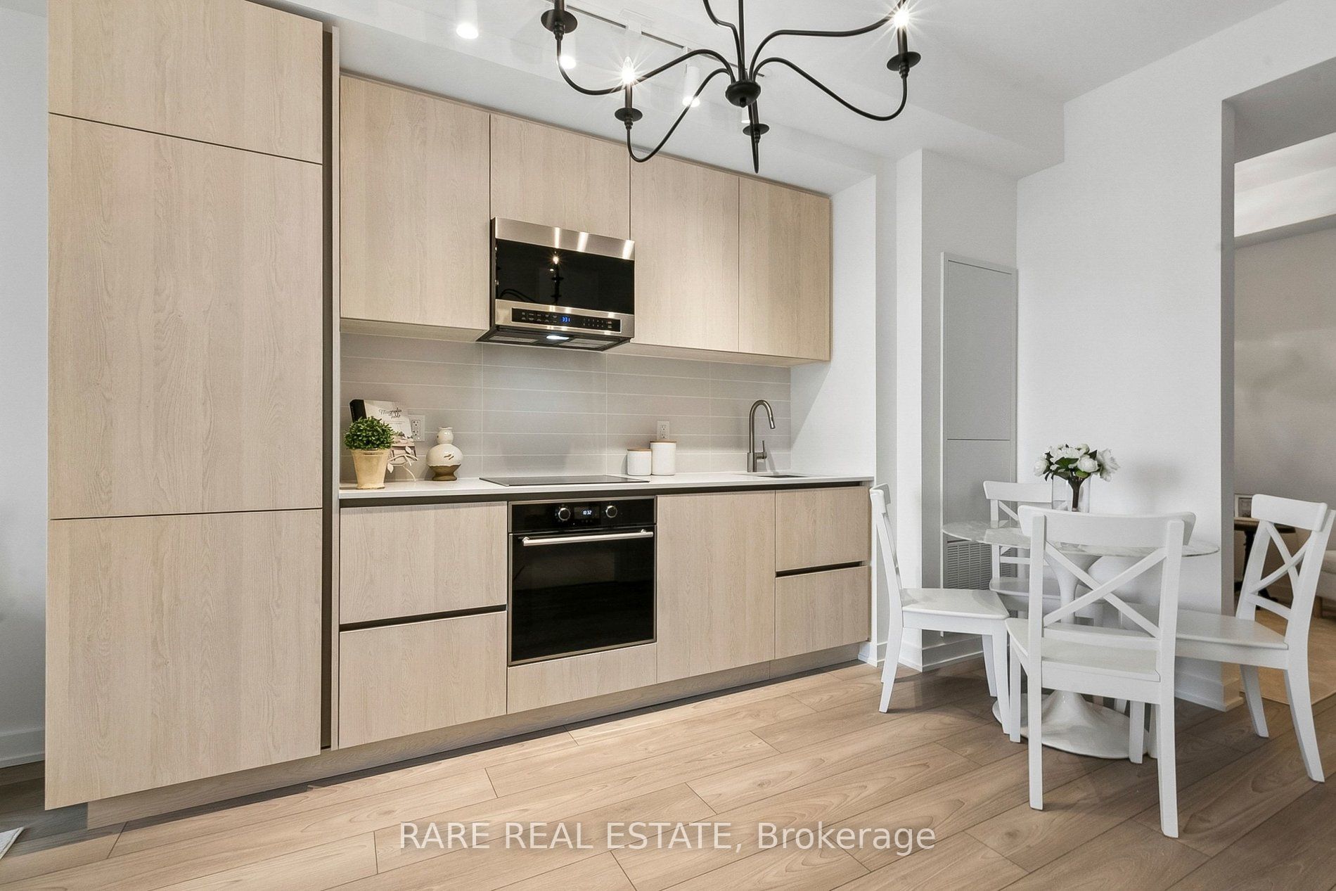 110 Broadway Avenue 2603 Property Photo 6