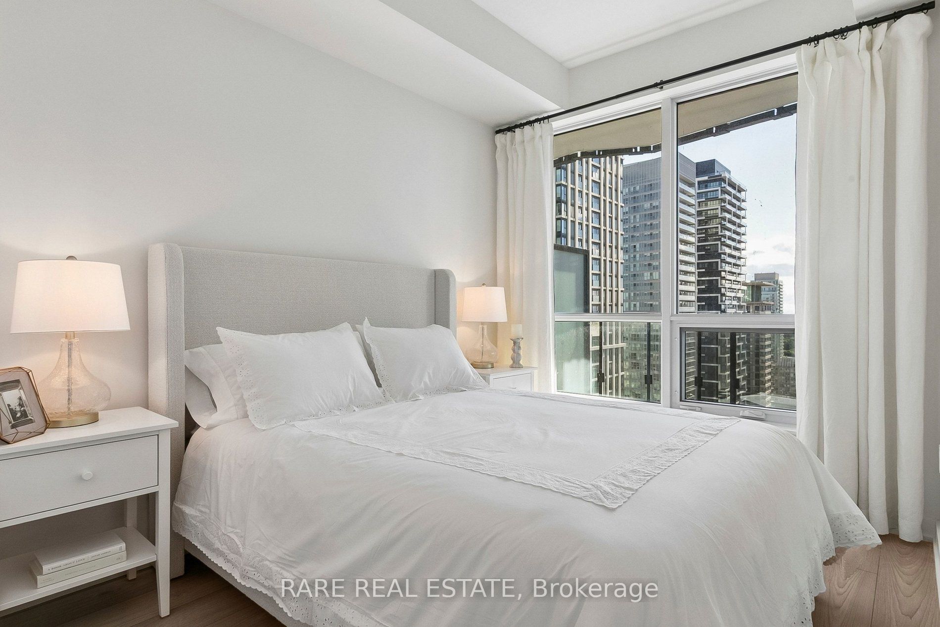 110 Broadway Avenue 2603 Property Photo 11
