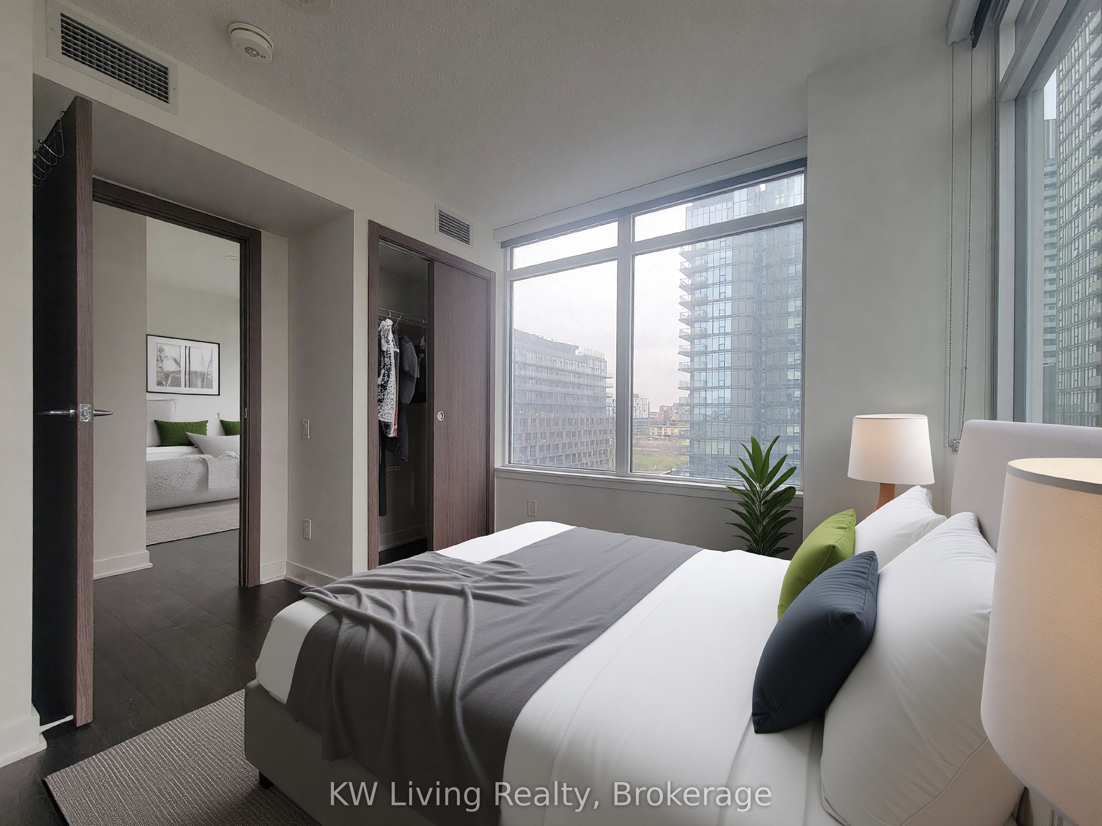 19 Bathurst Street 1006 Property Photo 7