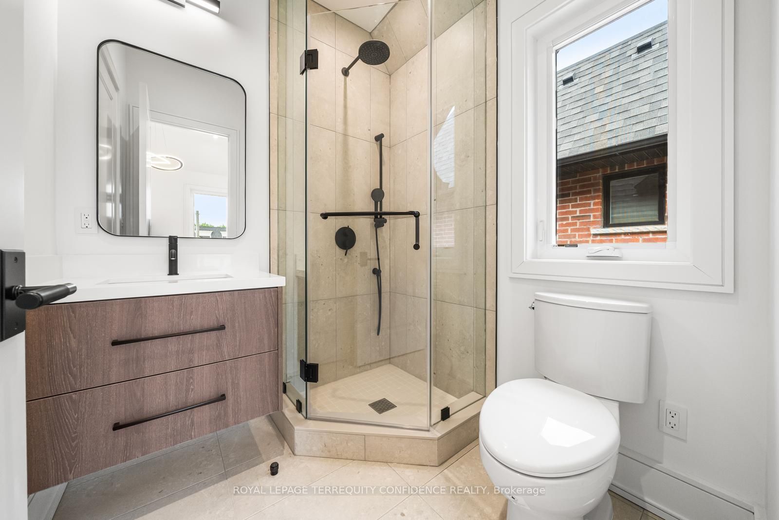 338a Horsham Avenue Property Photo 35