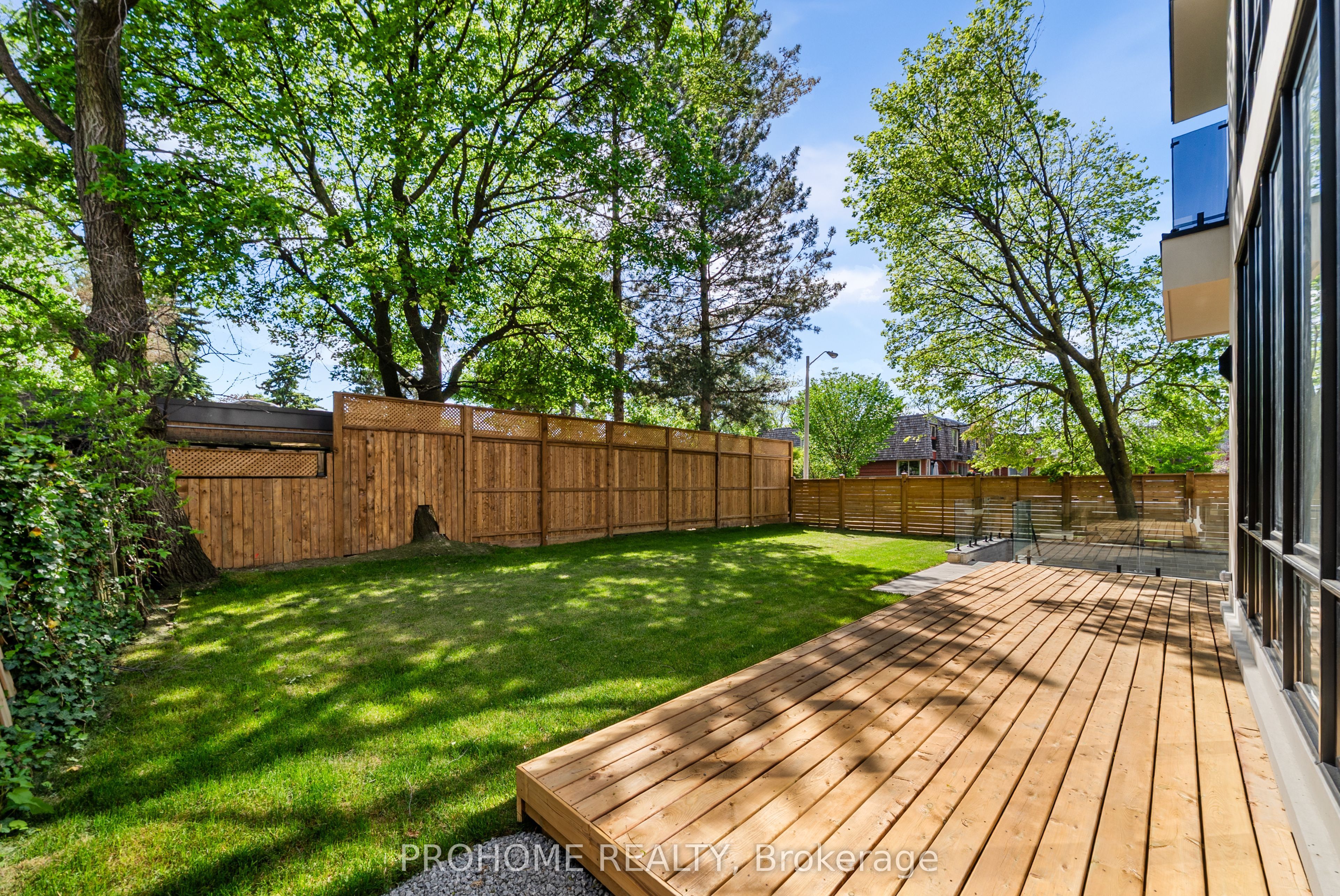 15 Aldershot Crescent Property Photo 46