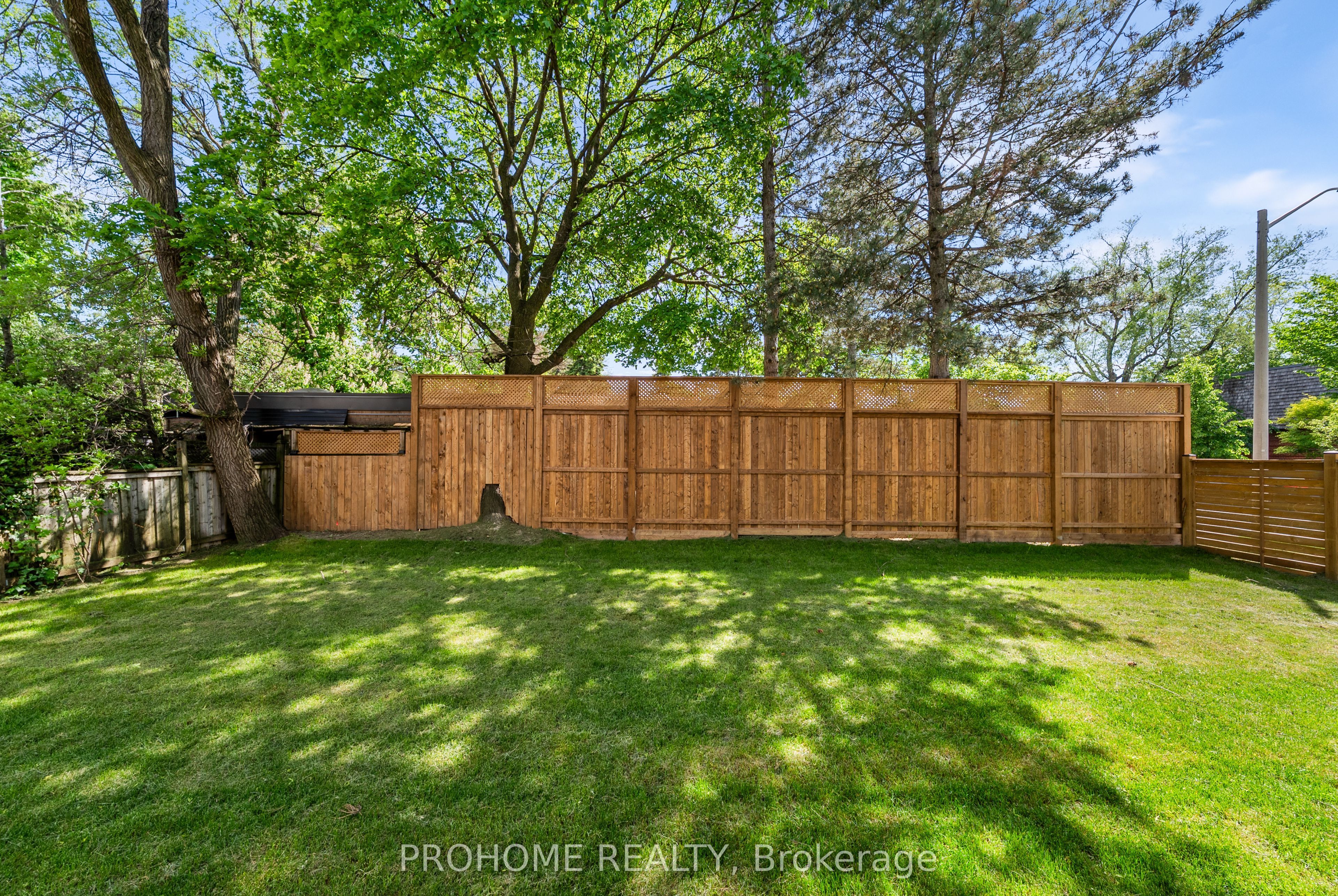 15 Aldershot Crescent Property Photo 47