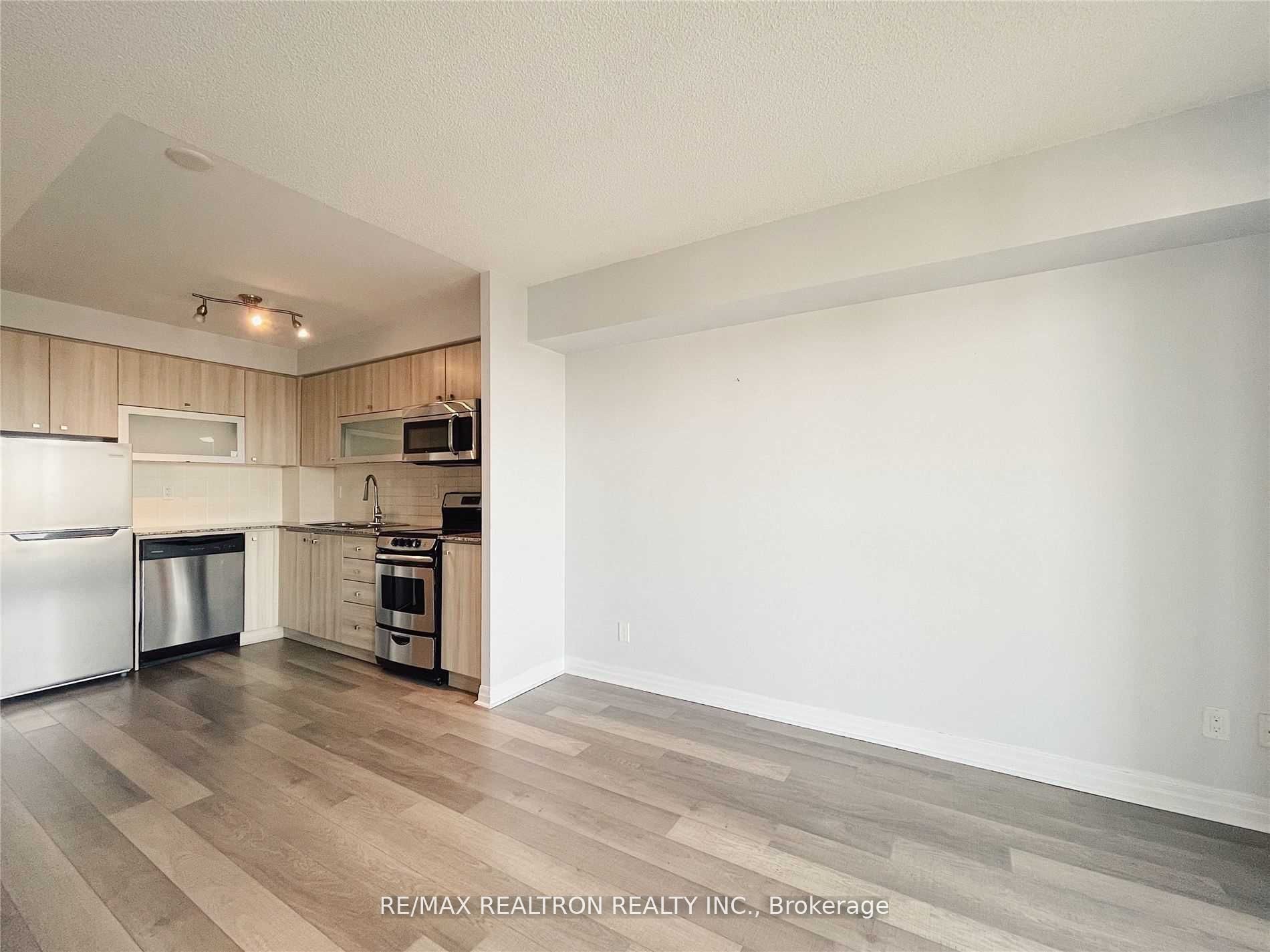 2015 Sheppard Avenue E 2406 Property Photo 8