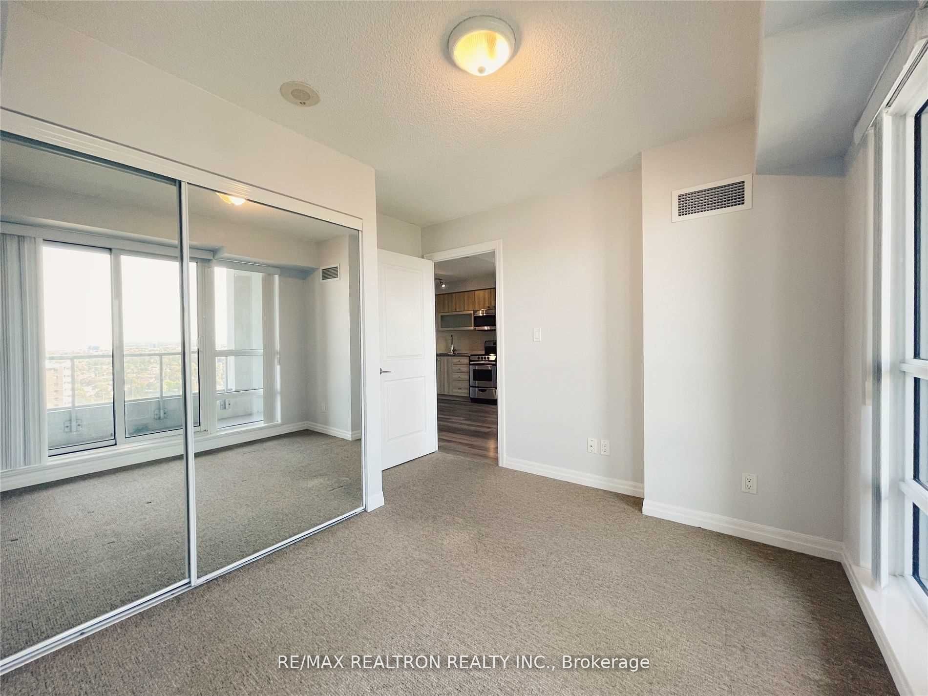 2015 Sheppard Avenue E 2406 Property Photo 9