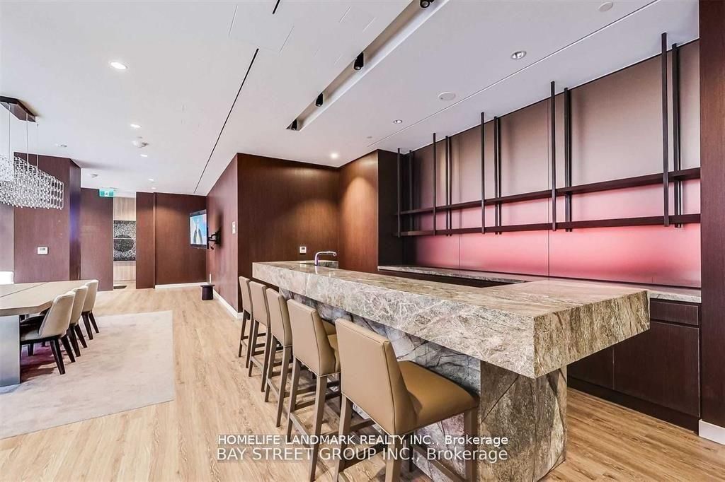 27 Bathurst Street 1113 Property Photo 7