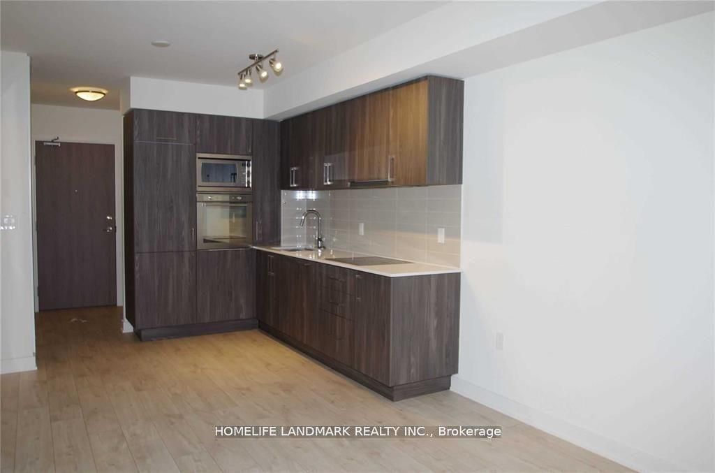 27 Bathurst Street 1113 Property Photo 9
