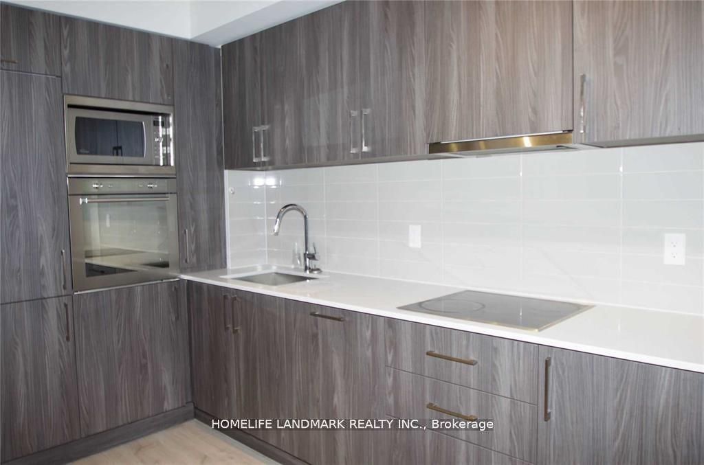 27 Bathurst Street 1113 Property Photo 11