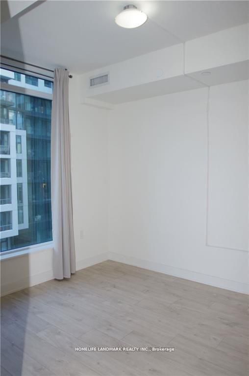 27 Bathurst Street 1113 Property Photo 14