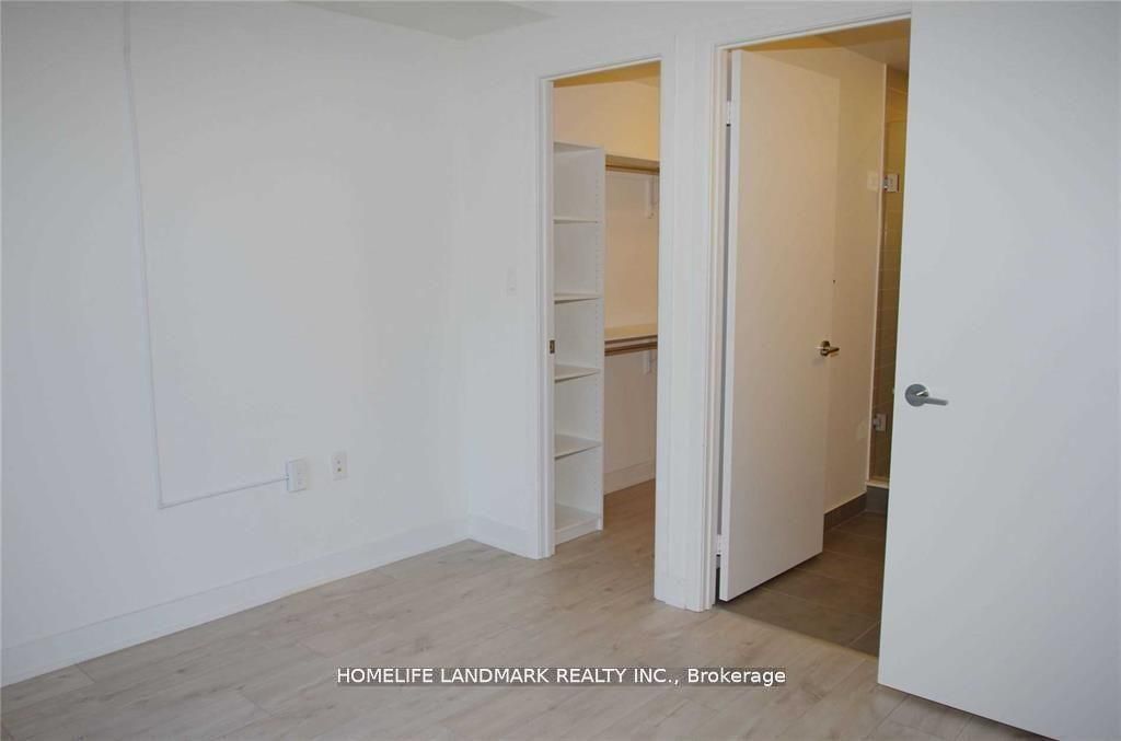 27 Bathurst Street 1113 Property Photo 15