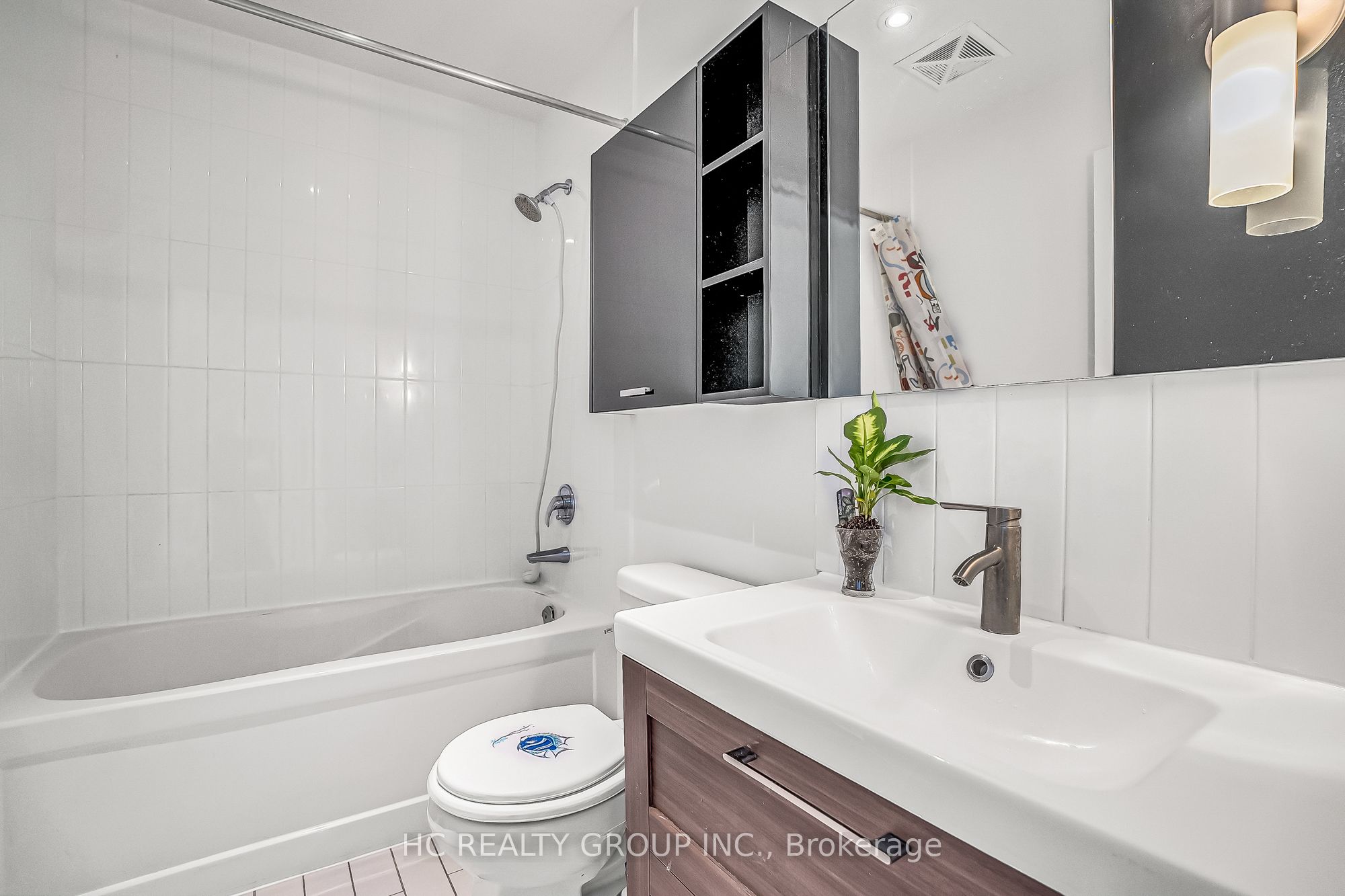33 Singer Court 2205 Property Photo 15