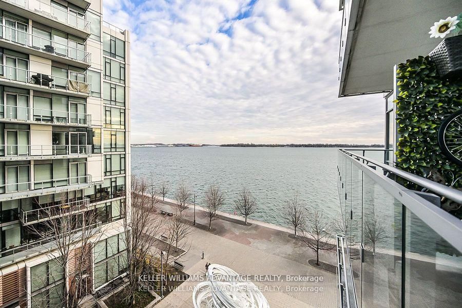 29 Queens Quay E 616 Property Photo 1