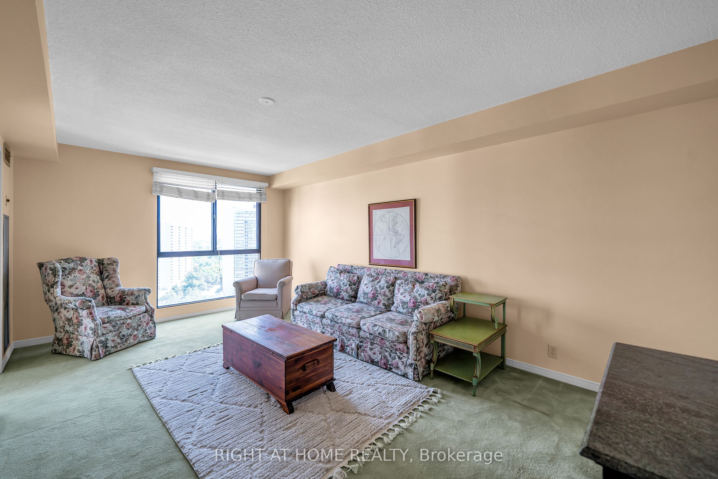 1 Concorde Place 1801 Property Photo 7