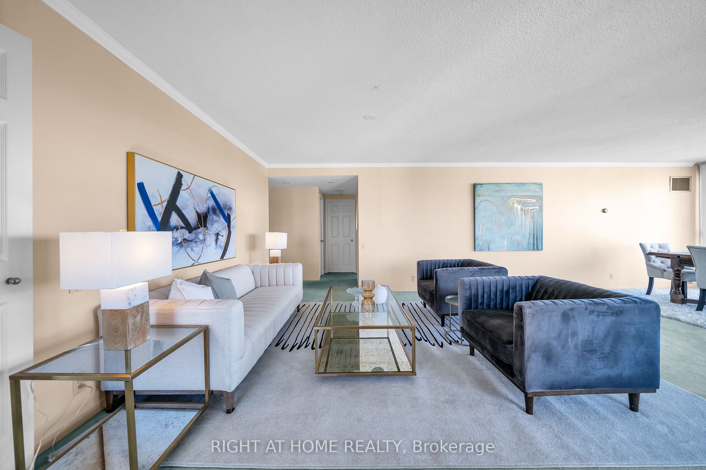 1 Concorde Place 1801 Property Photo 15