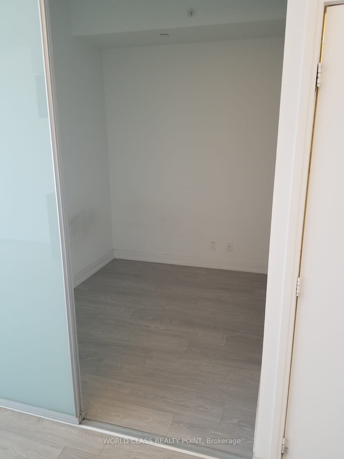 181 Dundas Street E 4702 Property Photo 9
