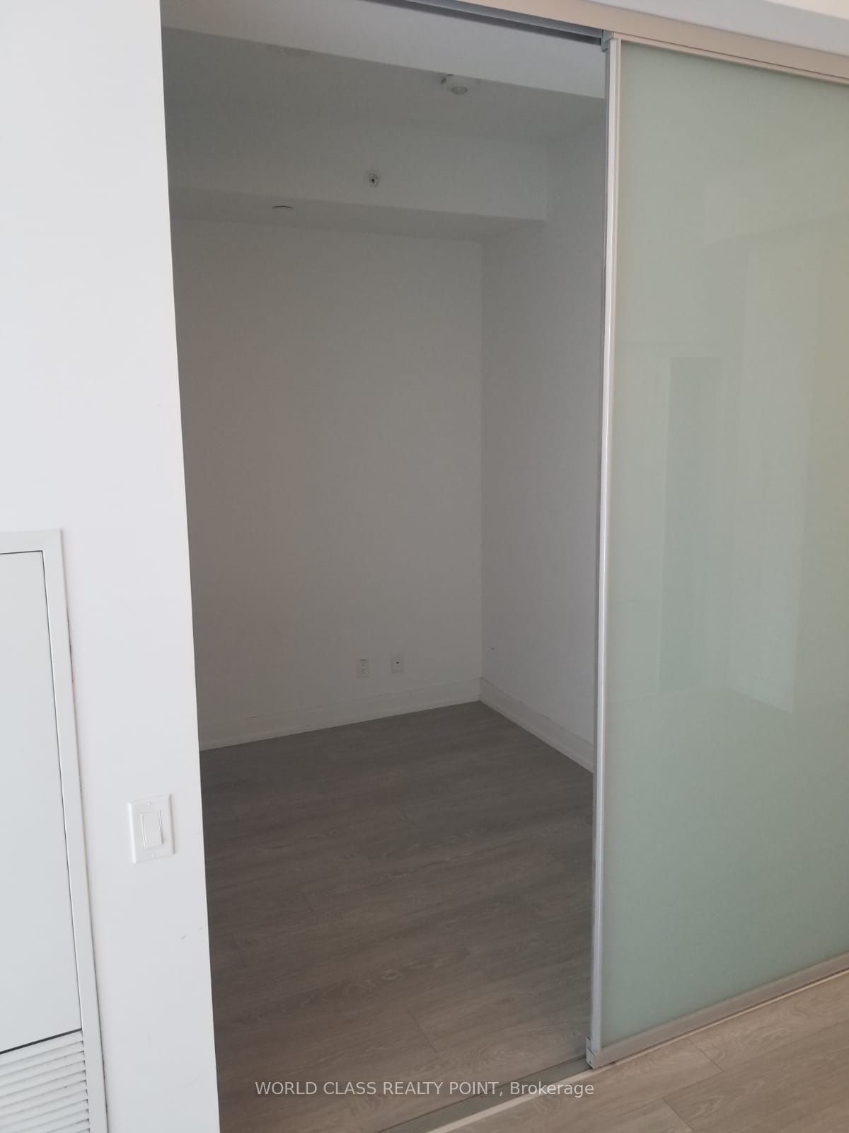 181 Dundas Street E 4702 Property Photo 10