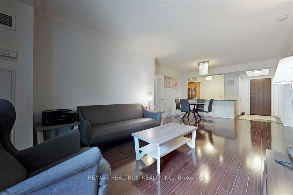 18 William Carson Crescent 211 Property Photo 5