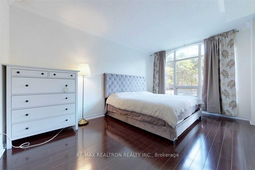 18 William Carson Crescent 211 Property Photo 13