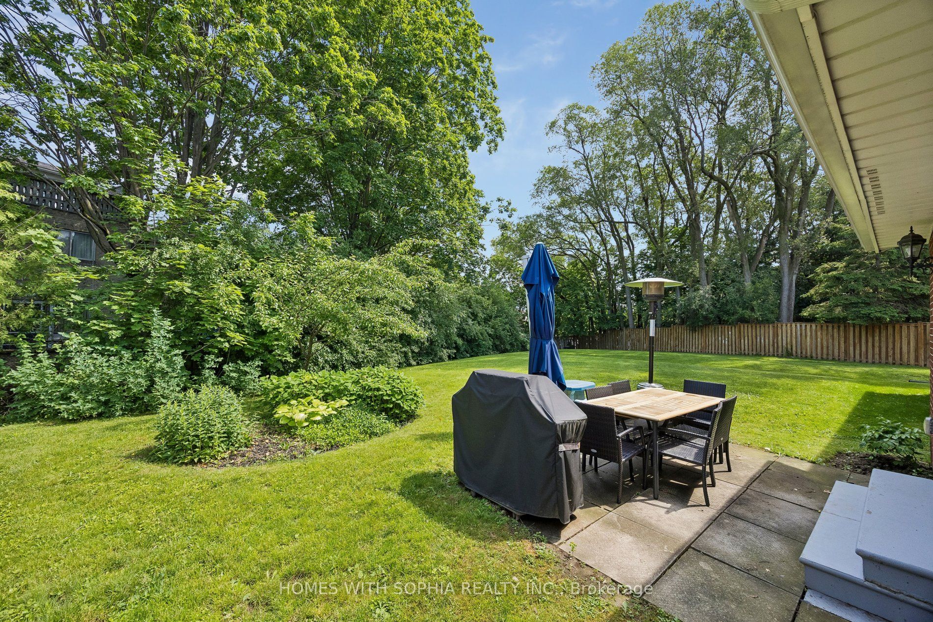 34 Rustywood Drive Property Photo 2