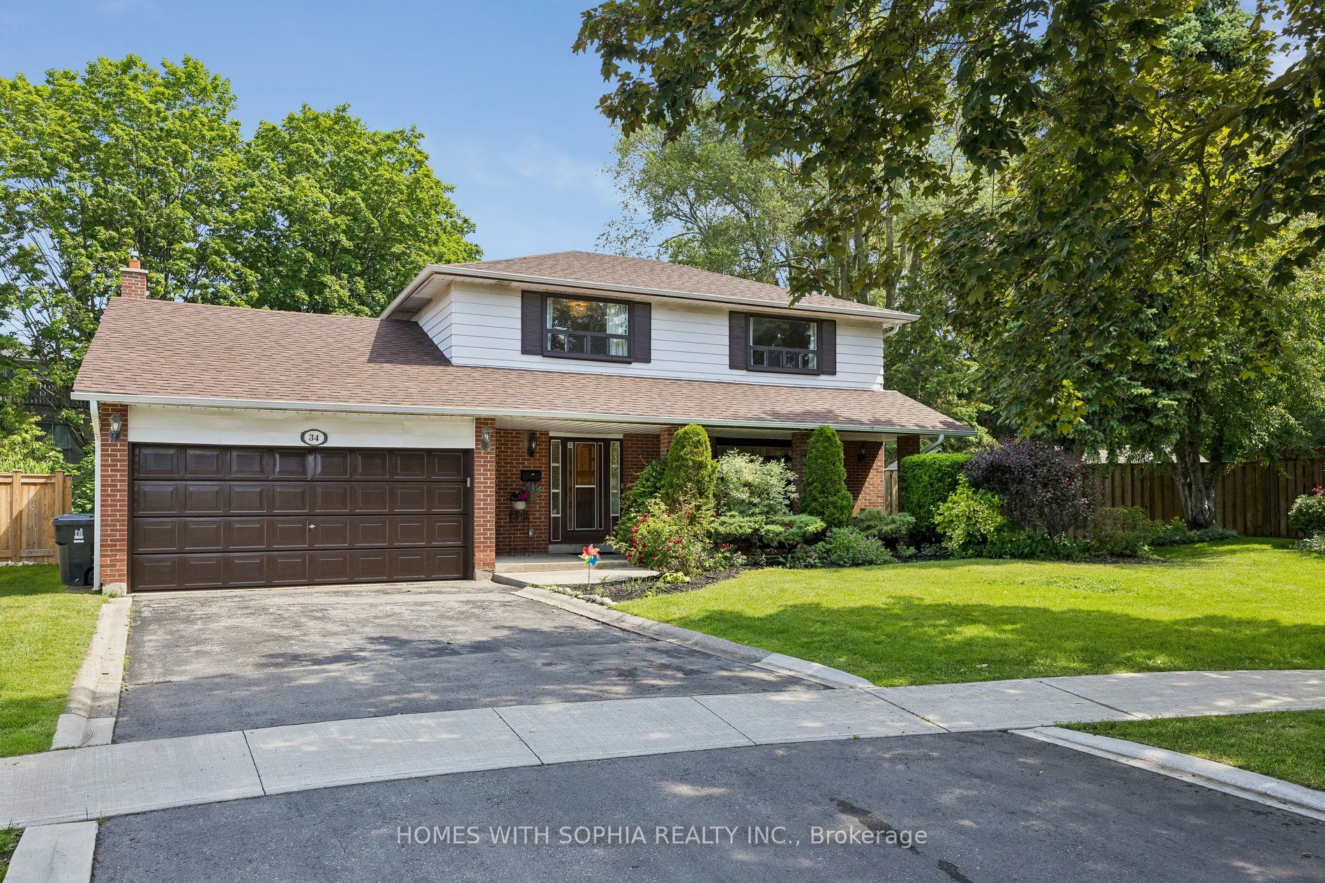 34 Rustywood Drive Property Photo 3