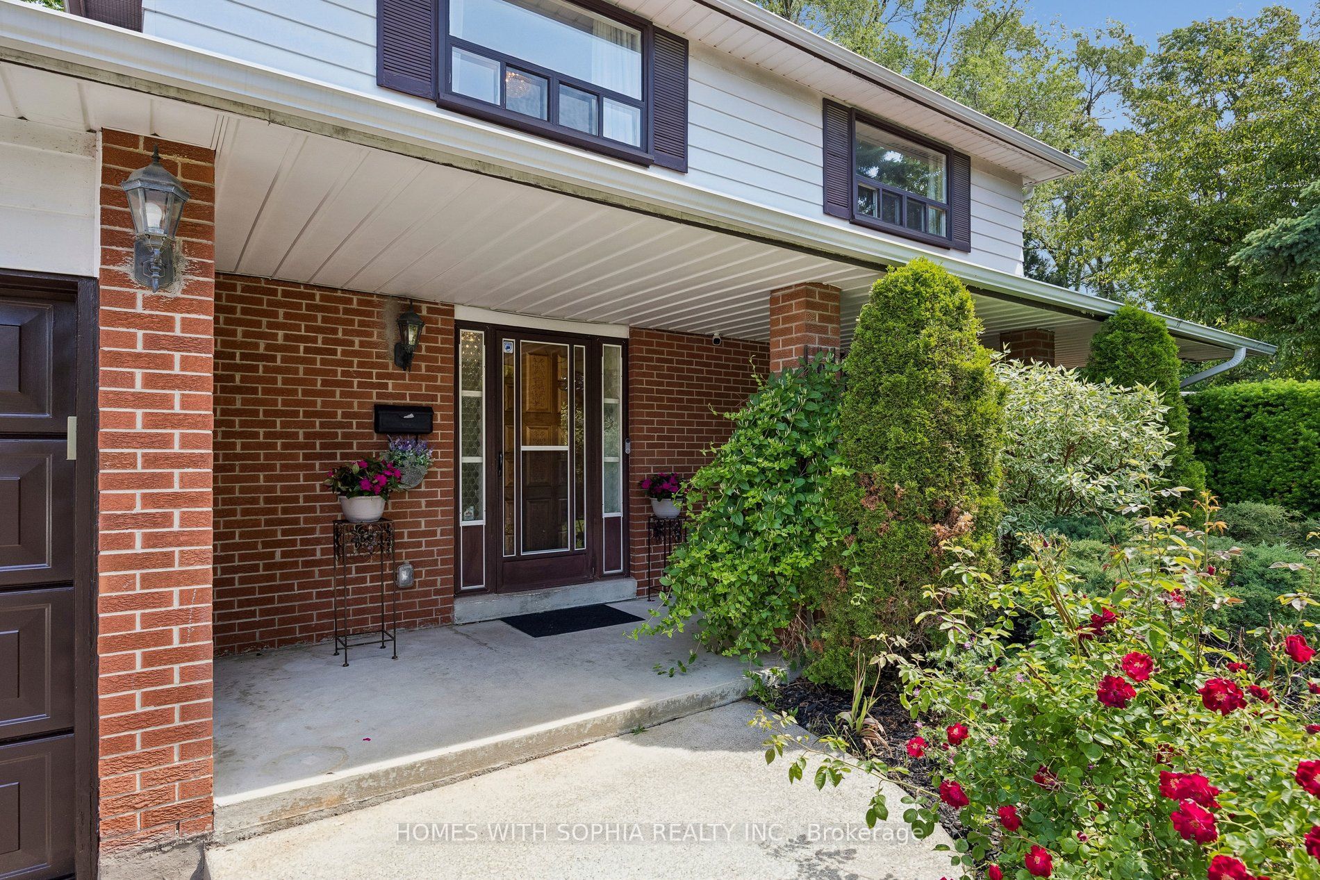 34 Rustywood Drive Property Photo 5