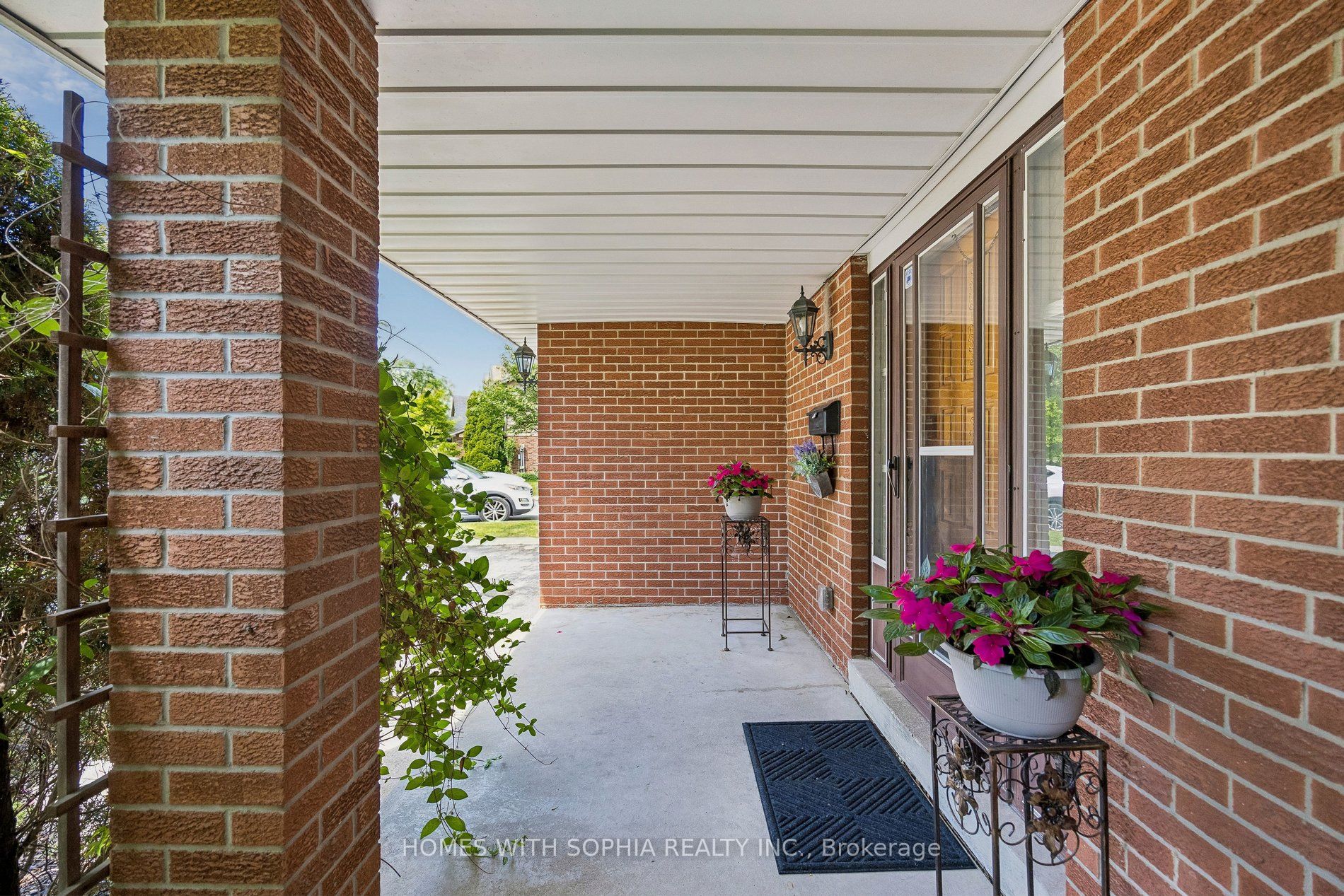 34 Rustywood Drive Property Photo 6